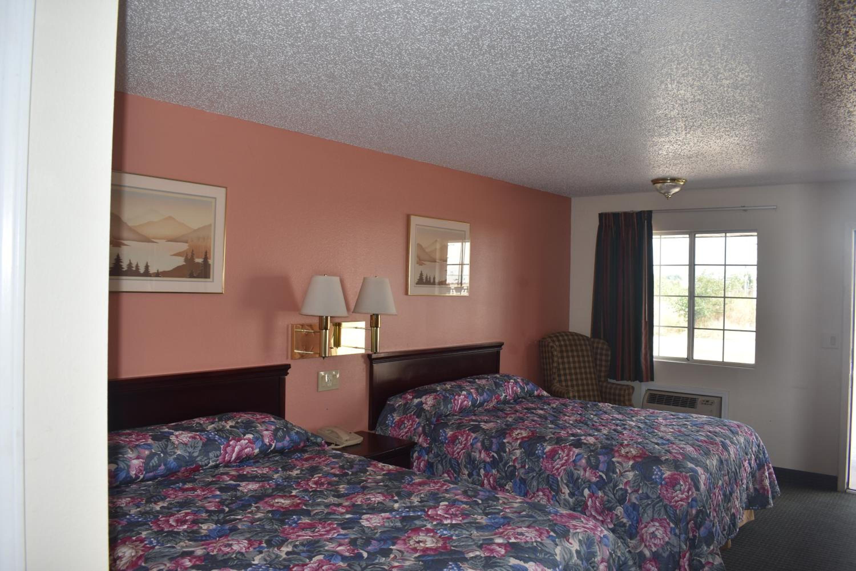 Queen Room - Photo 9