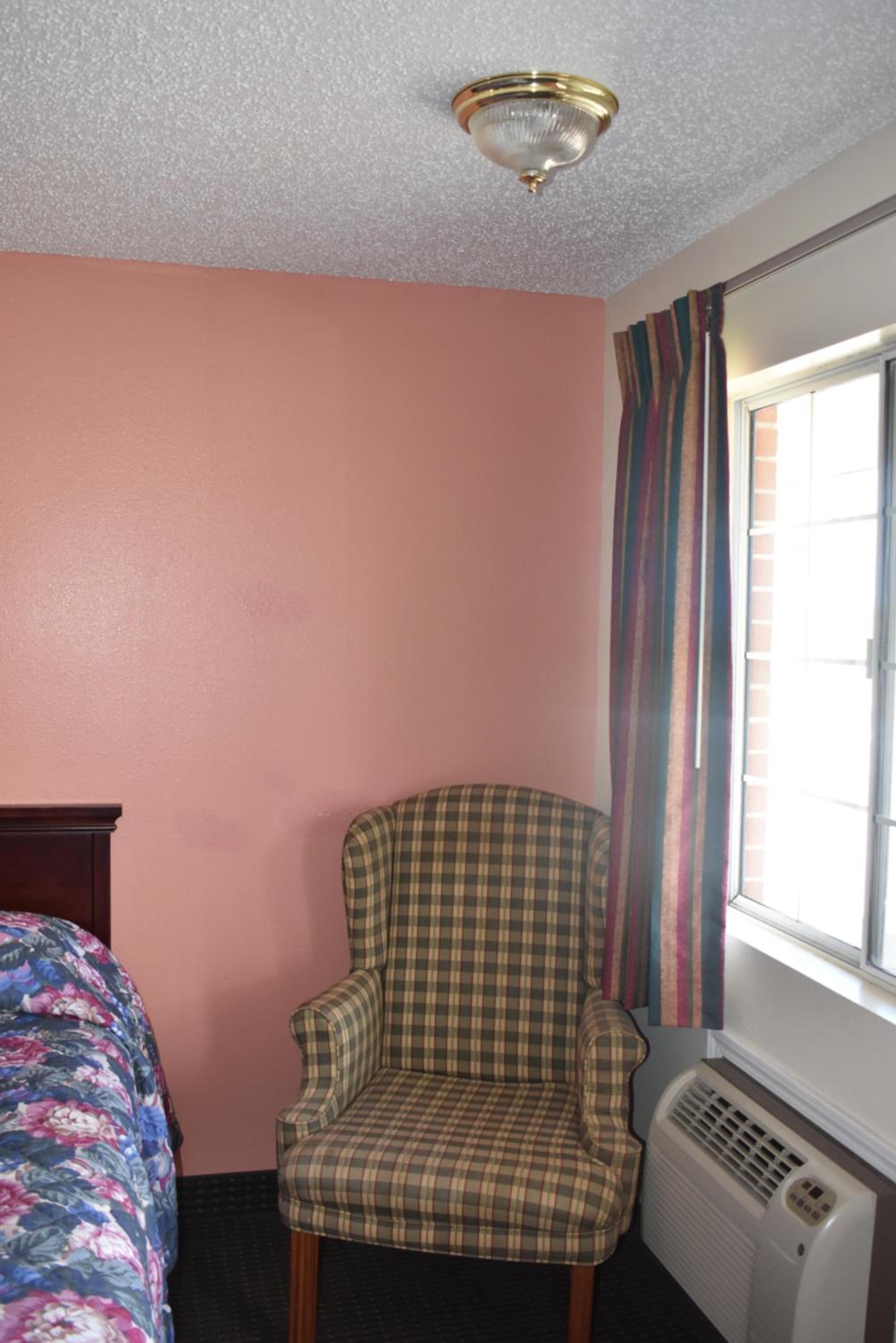 Deluxe King Room - Photo 19