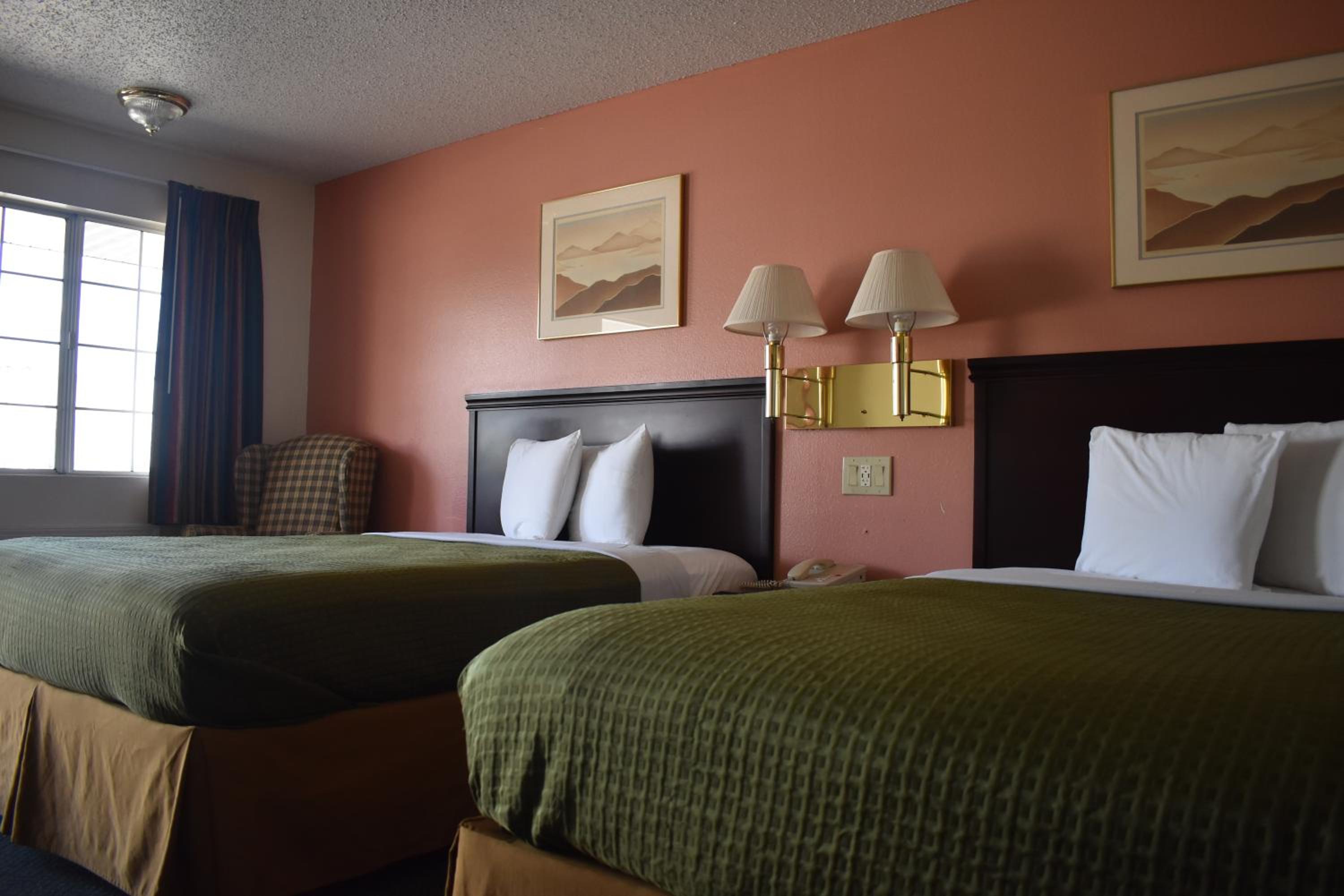 Deluxe King Room - Photo 4