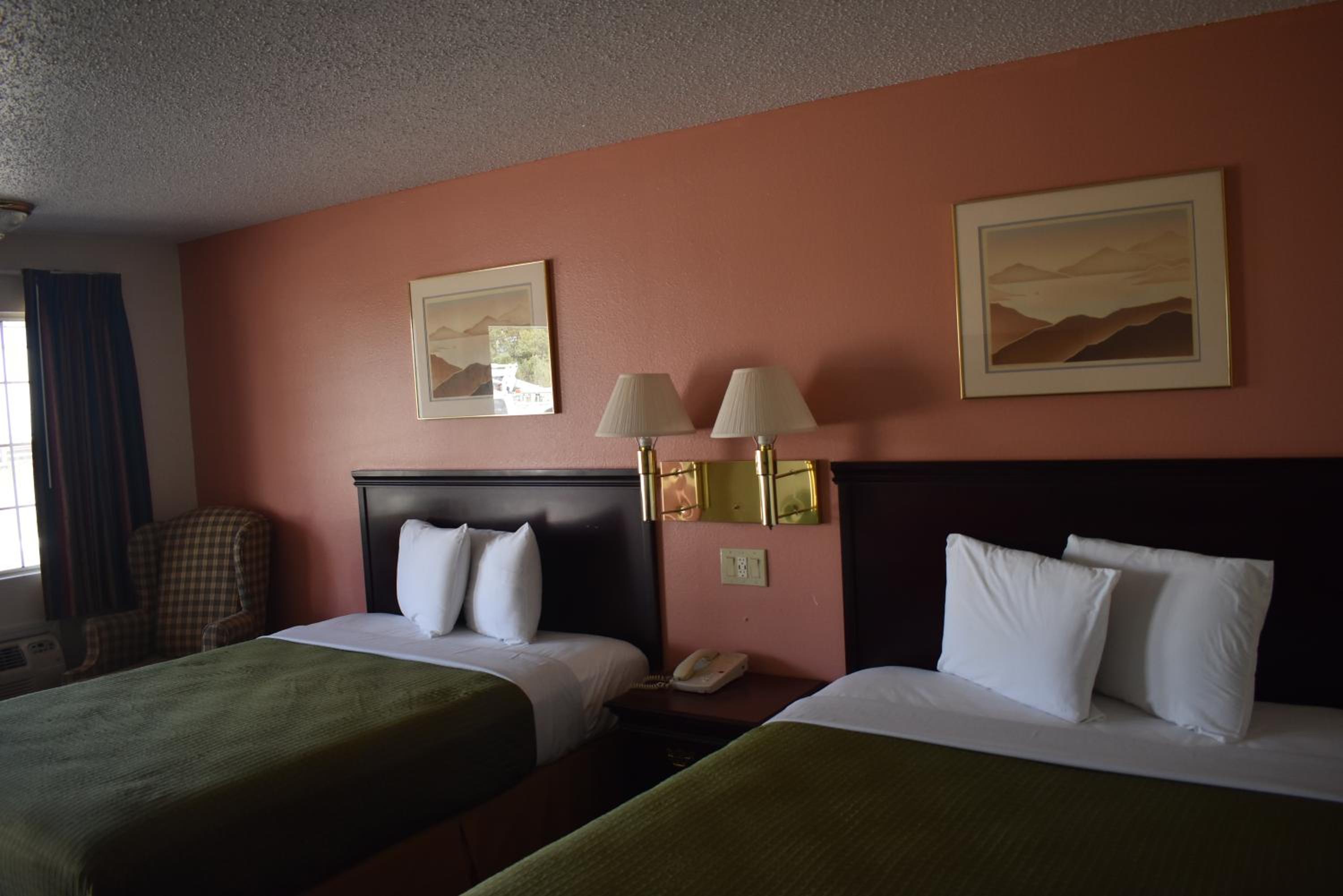 Deluxe King Room - Photo 5