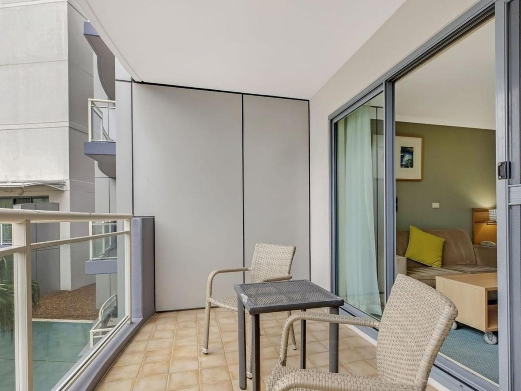 Apartment - Photo 2