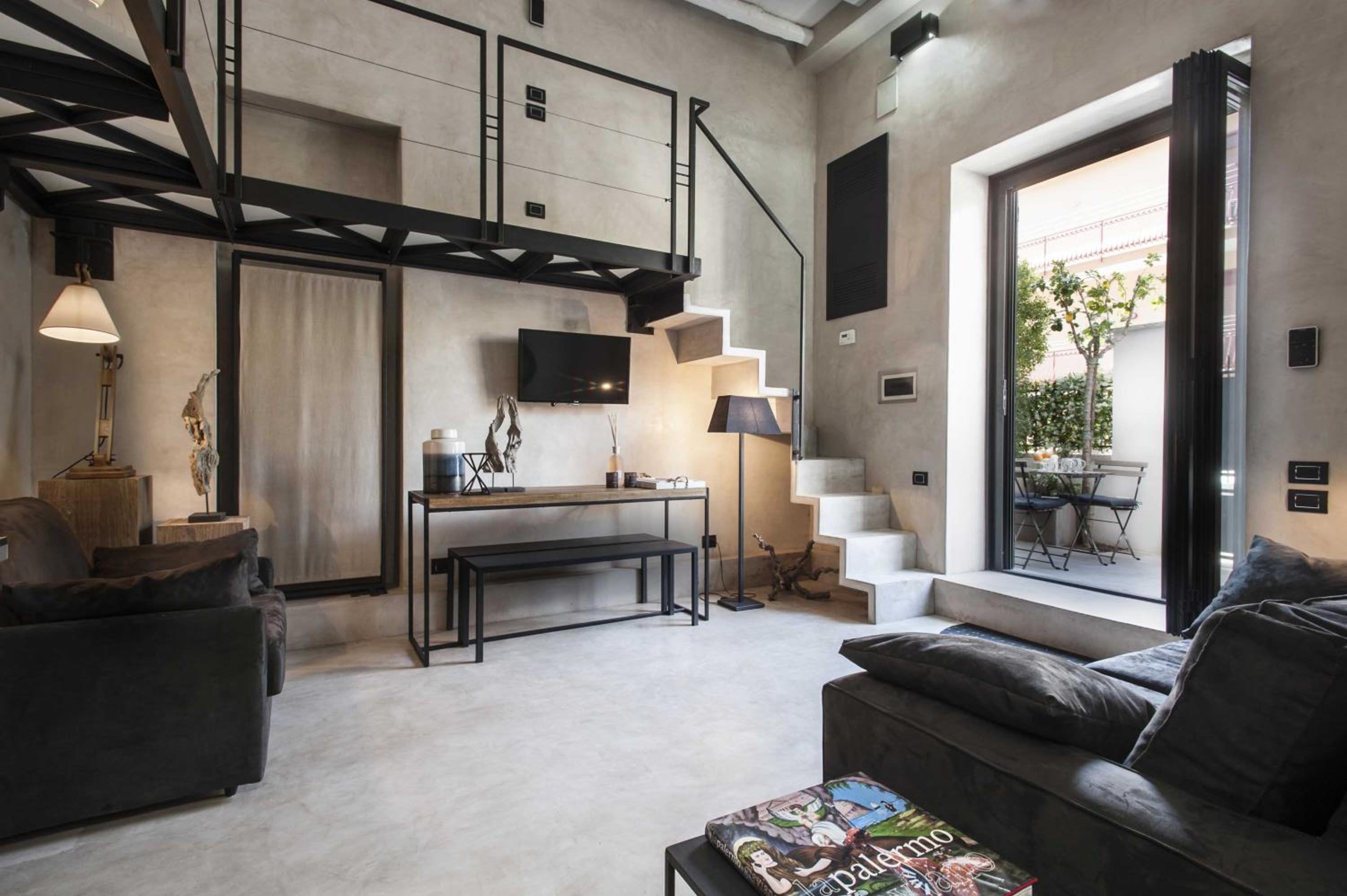 One-Bedroom Apartment with Patio (4 Adults) photo 1
