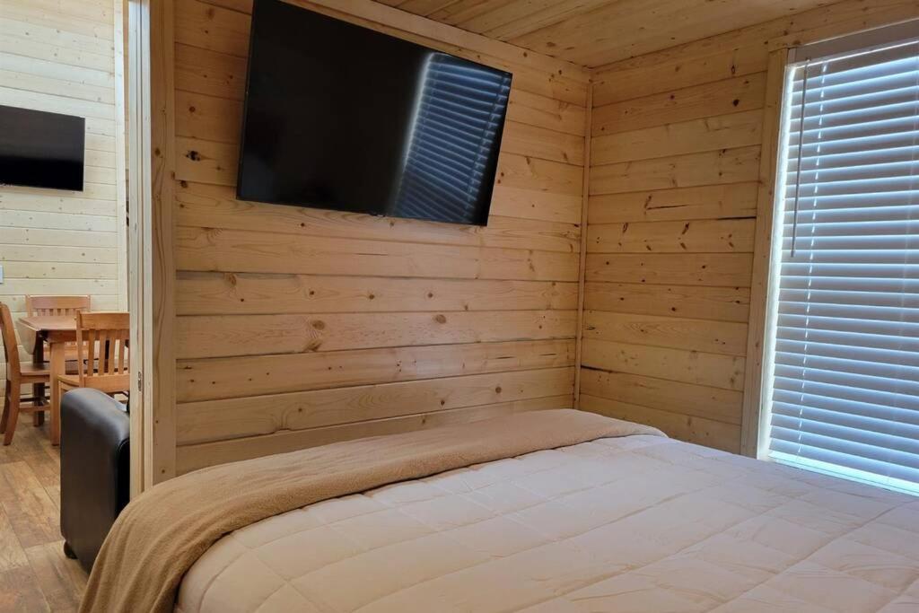 Three-Bedroom Chalet - Photo 20