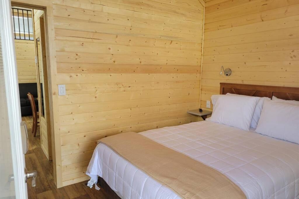 Three-Bedroom Chalet - Photo 16