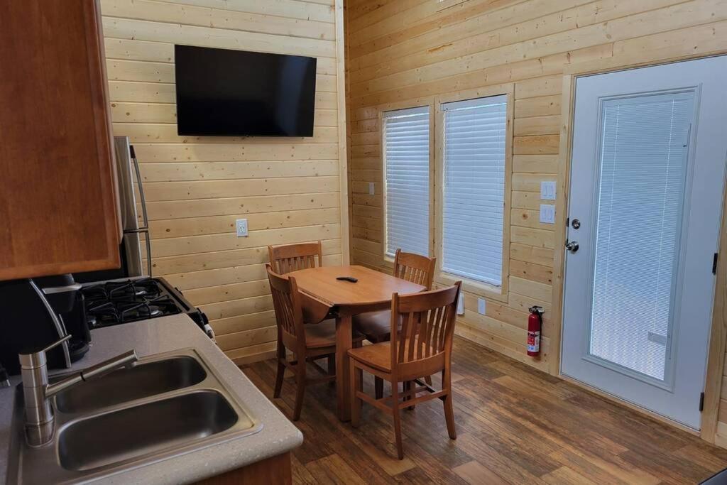 Three-Bedroom Chalet - Photo 22