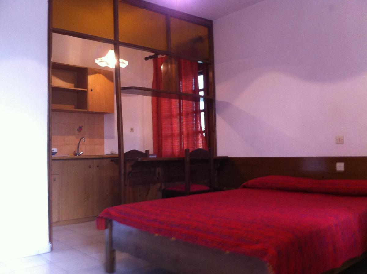 Studio (2 Adults)