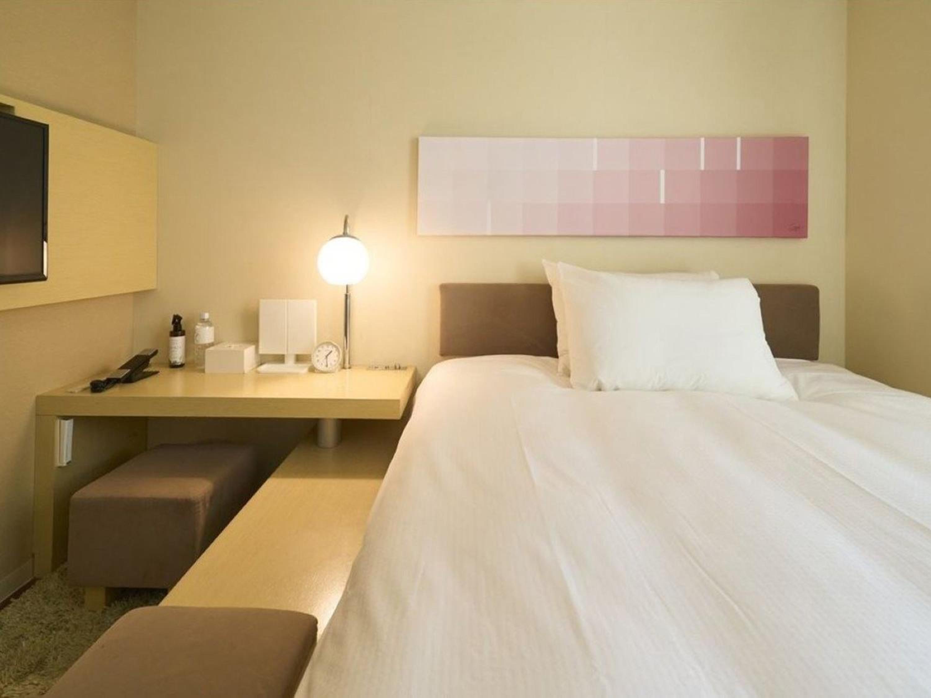 Double Room (2 Adults) - Female Only - Non-Smoking photo 2