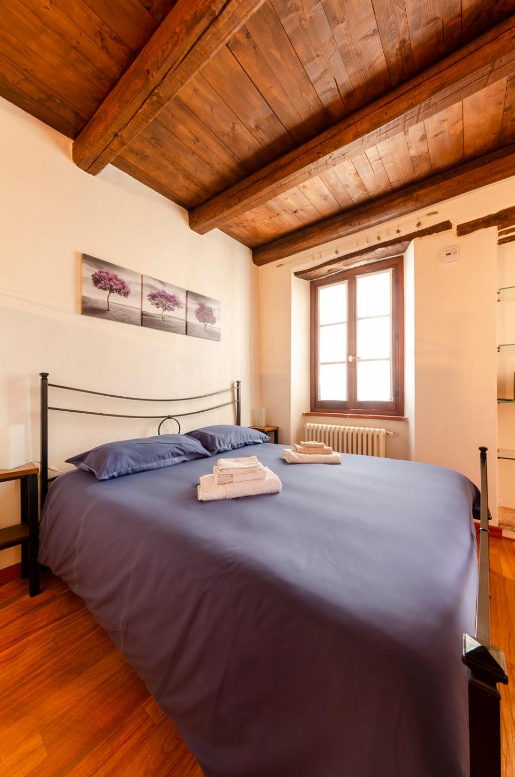 One-Bedroom Apartment - Photo 9