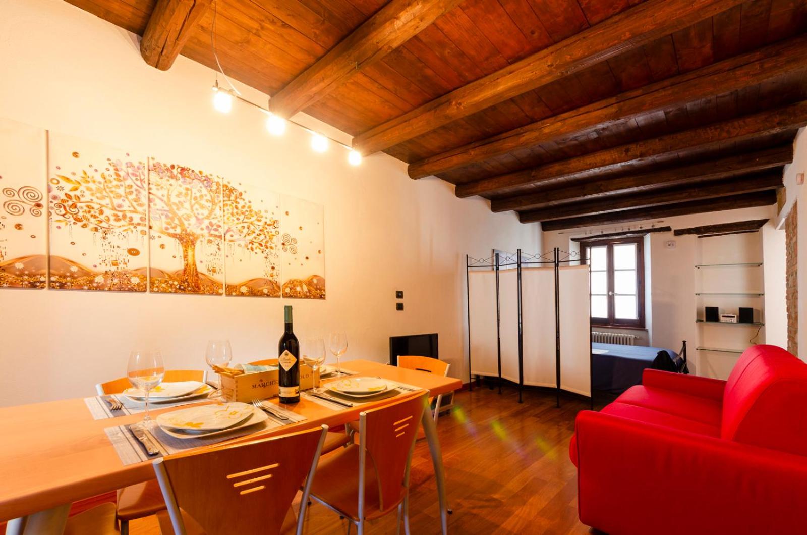 One-Bedroom Apartment - Photo 4