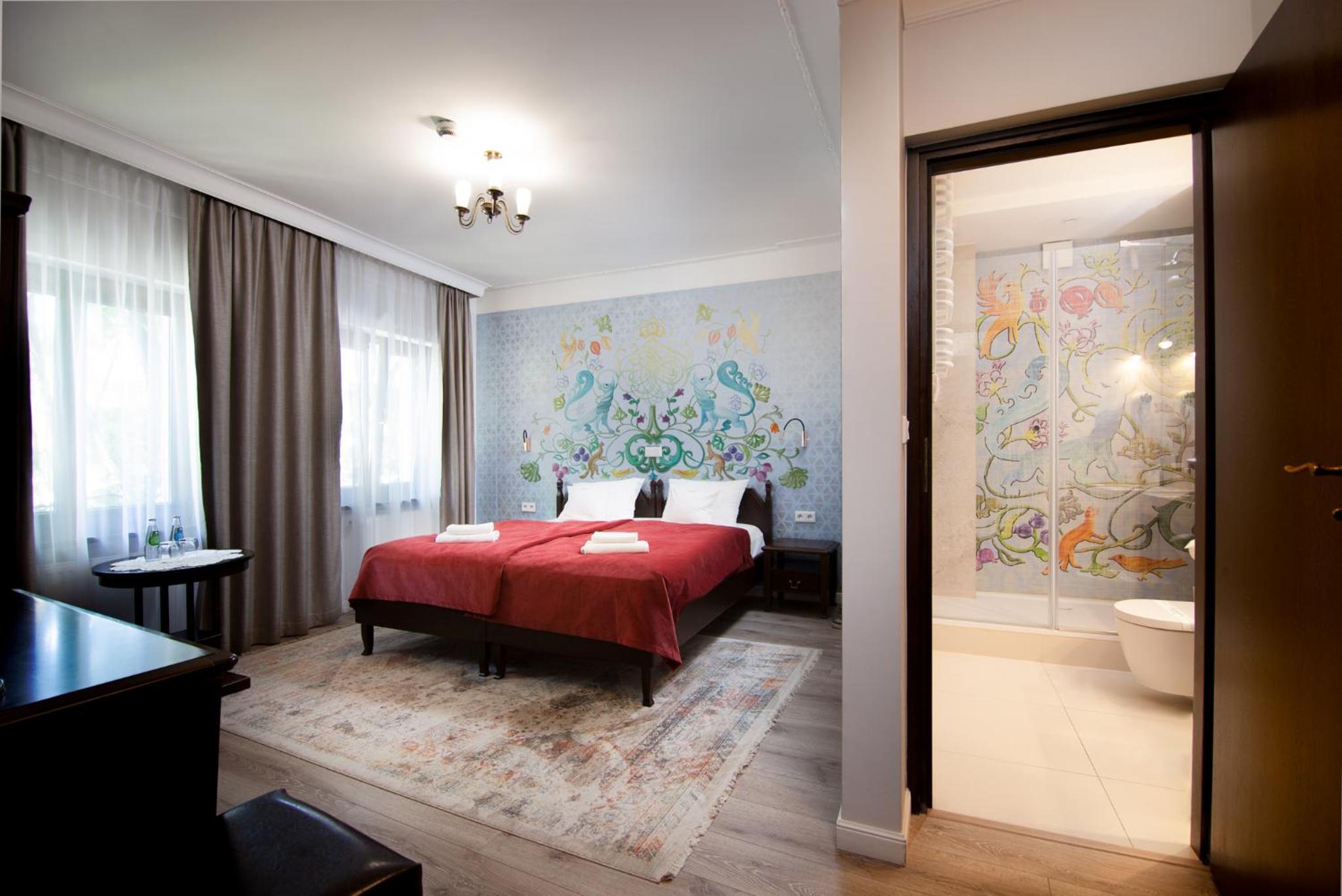 Two-Bedroom Apartment - Photo 9