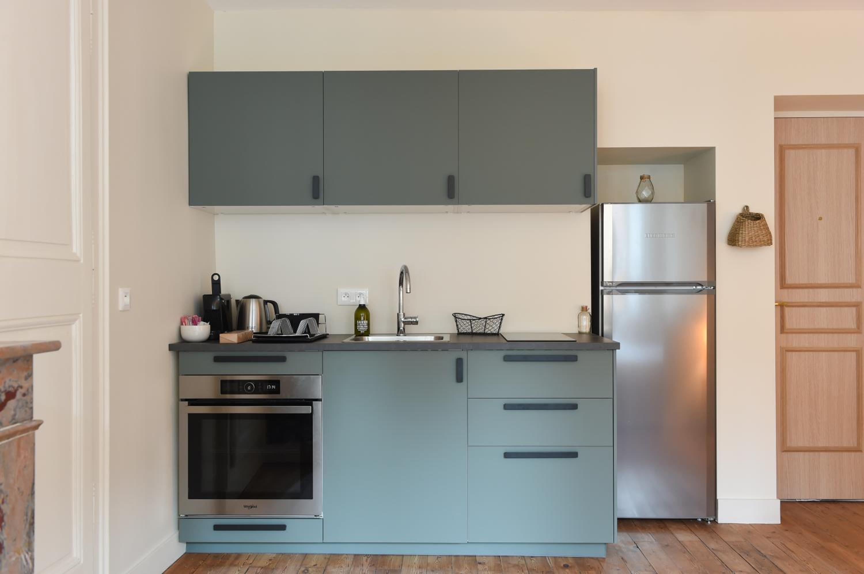 One-Bedroom Apartment - Photo 4