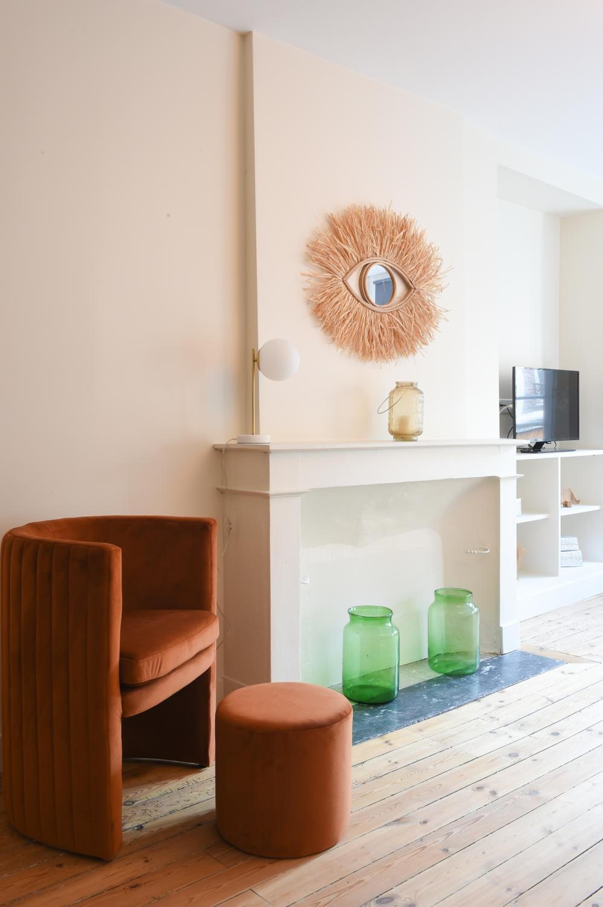 One-Bedroom Apartment - Photo 6