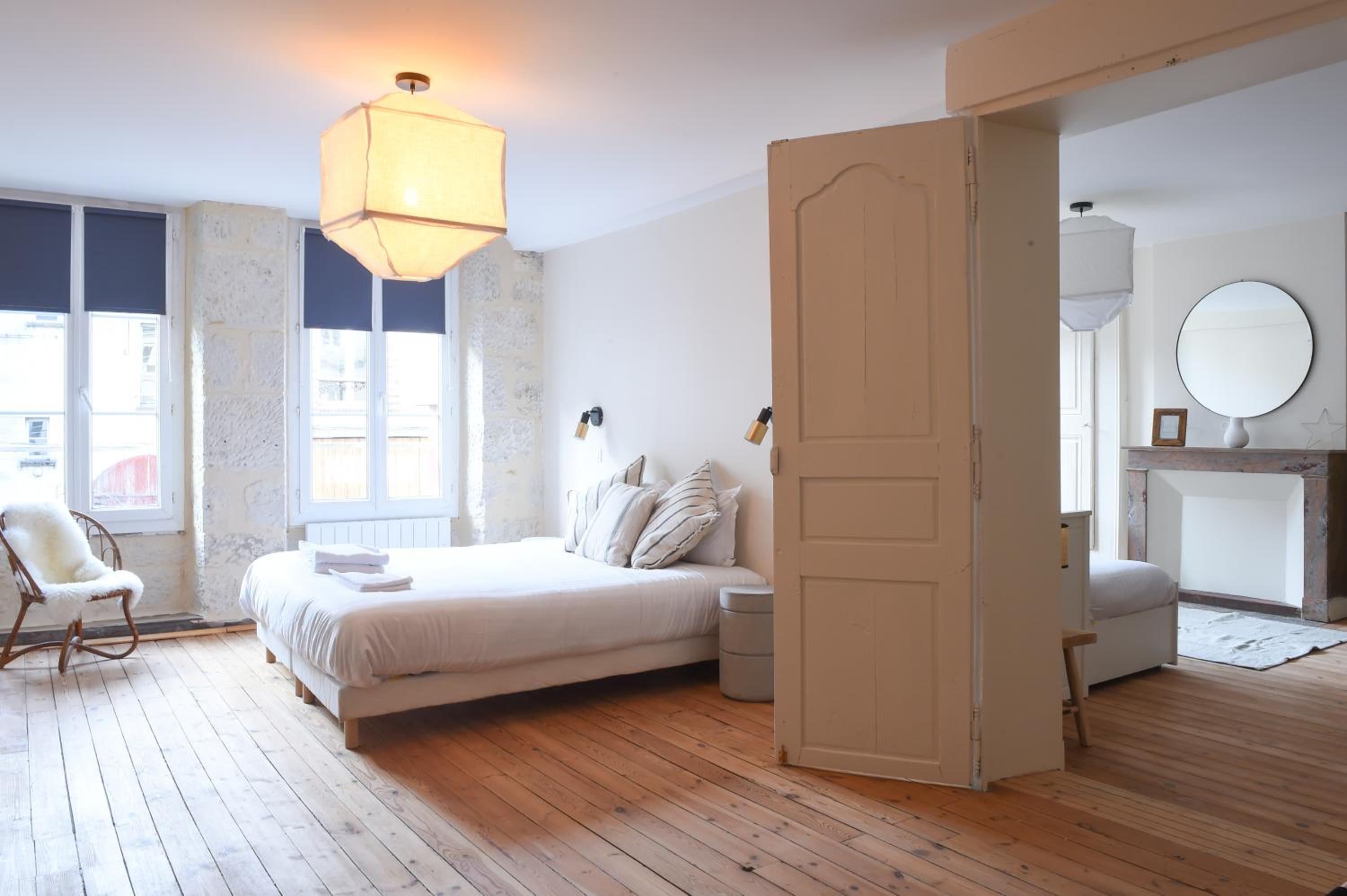 One-Bedroom Apartment - Photo 7