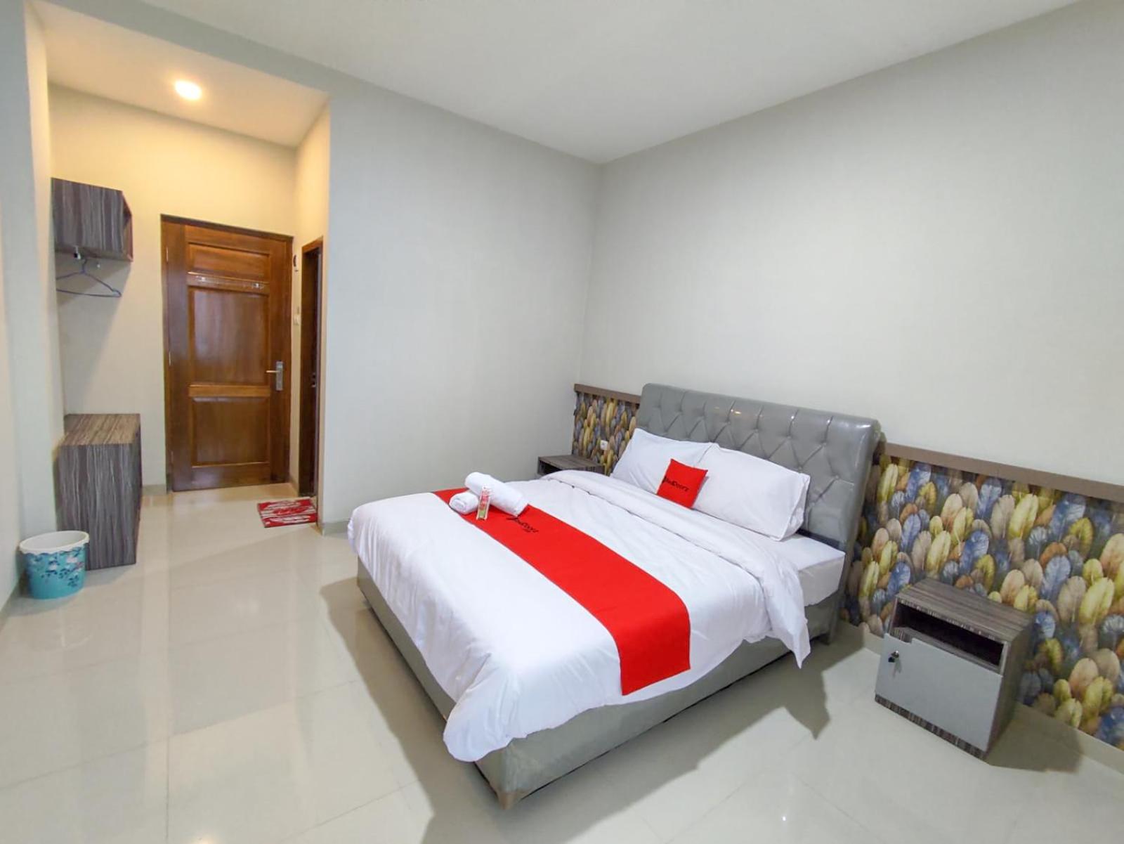 Double Room - Photo 2