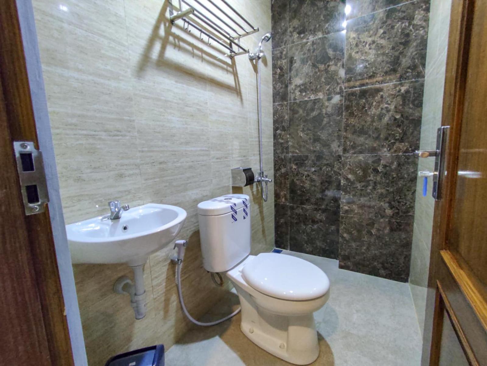 Double Room - Photo 4