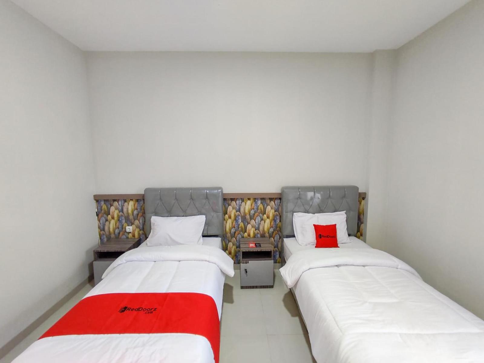 Twin Room - Photo 3