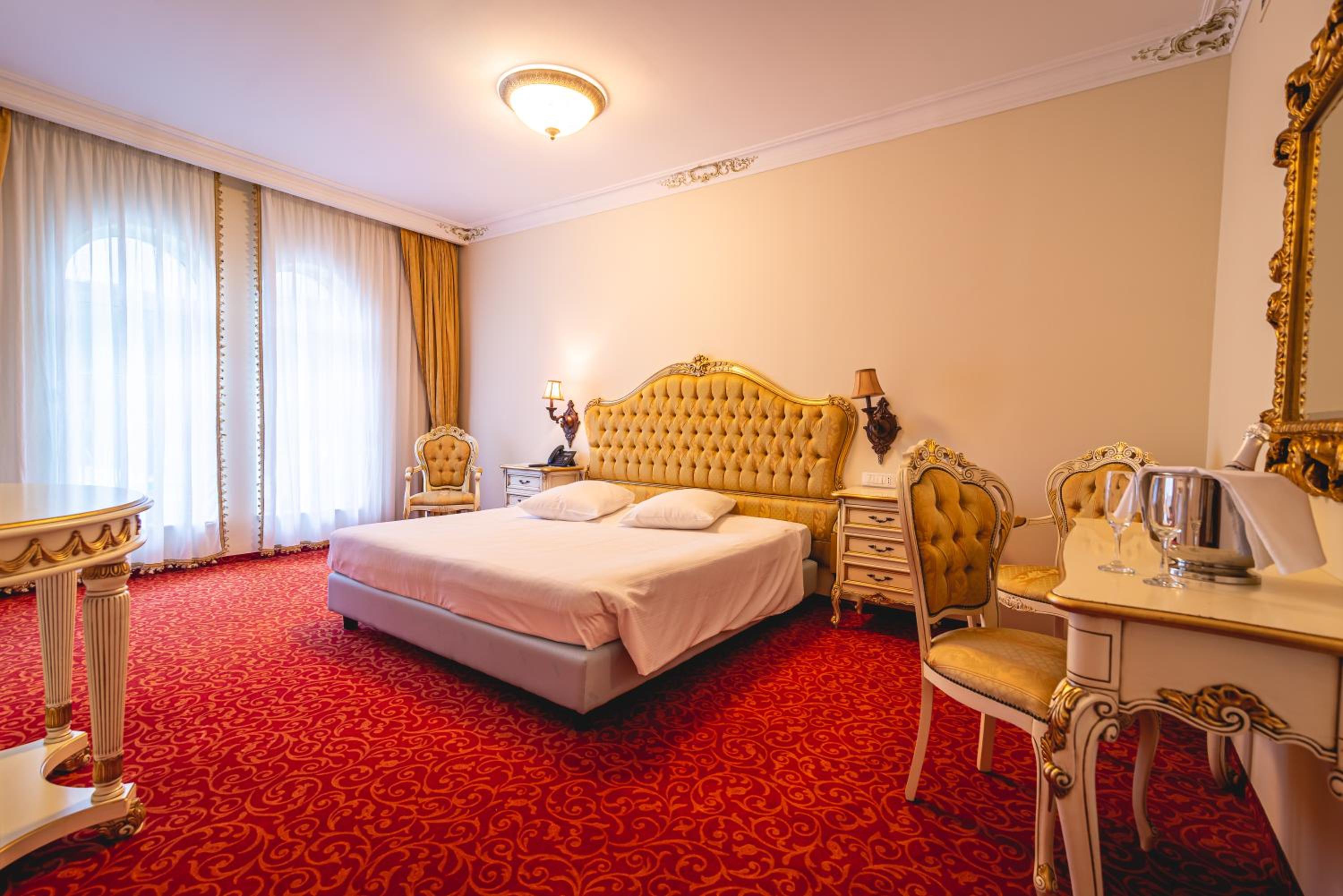 Executive Suite photo 1