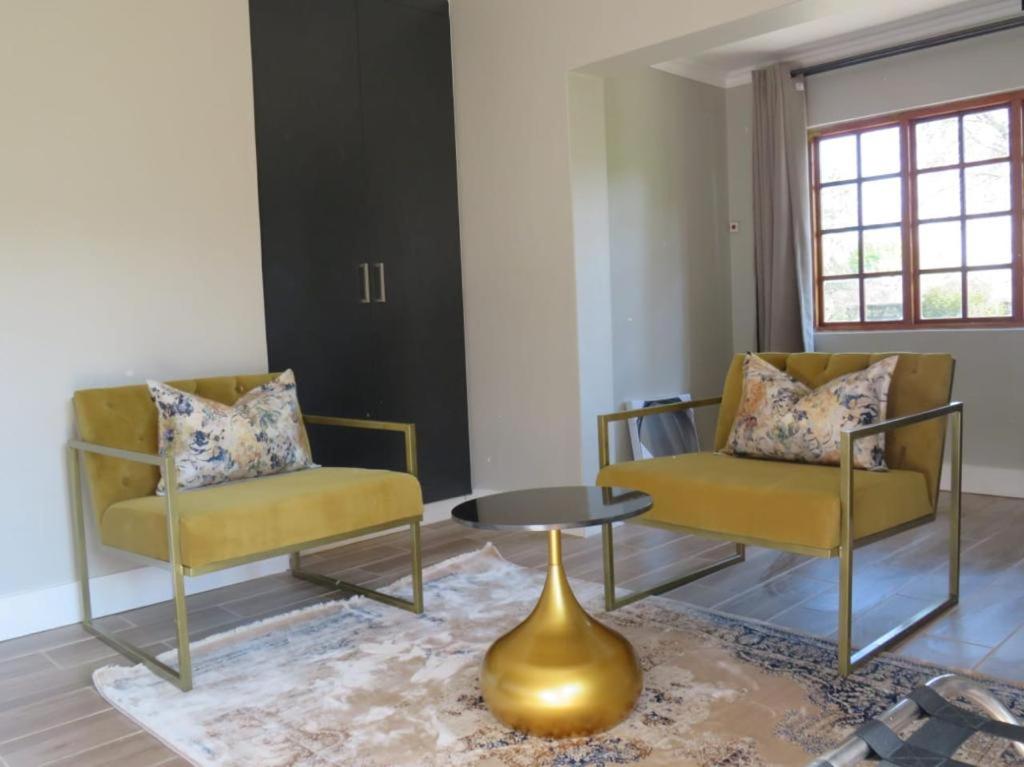Double or Twin Room - Photo 3