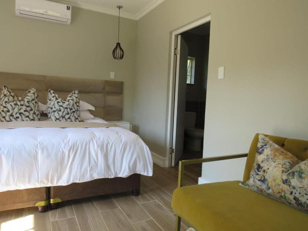 Double or Twin Room - Photo 2