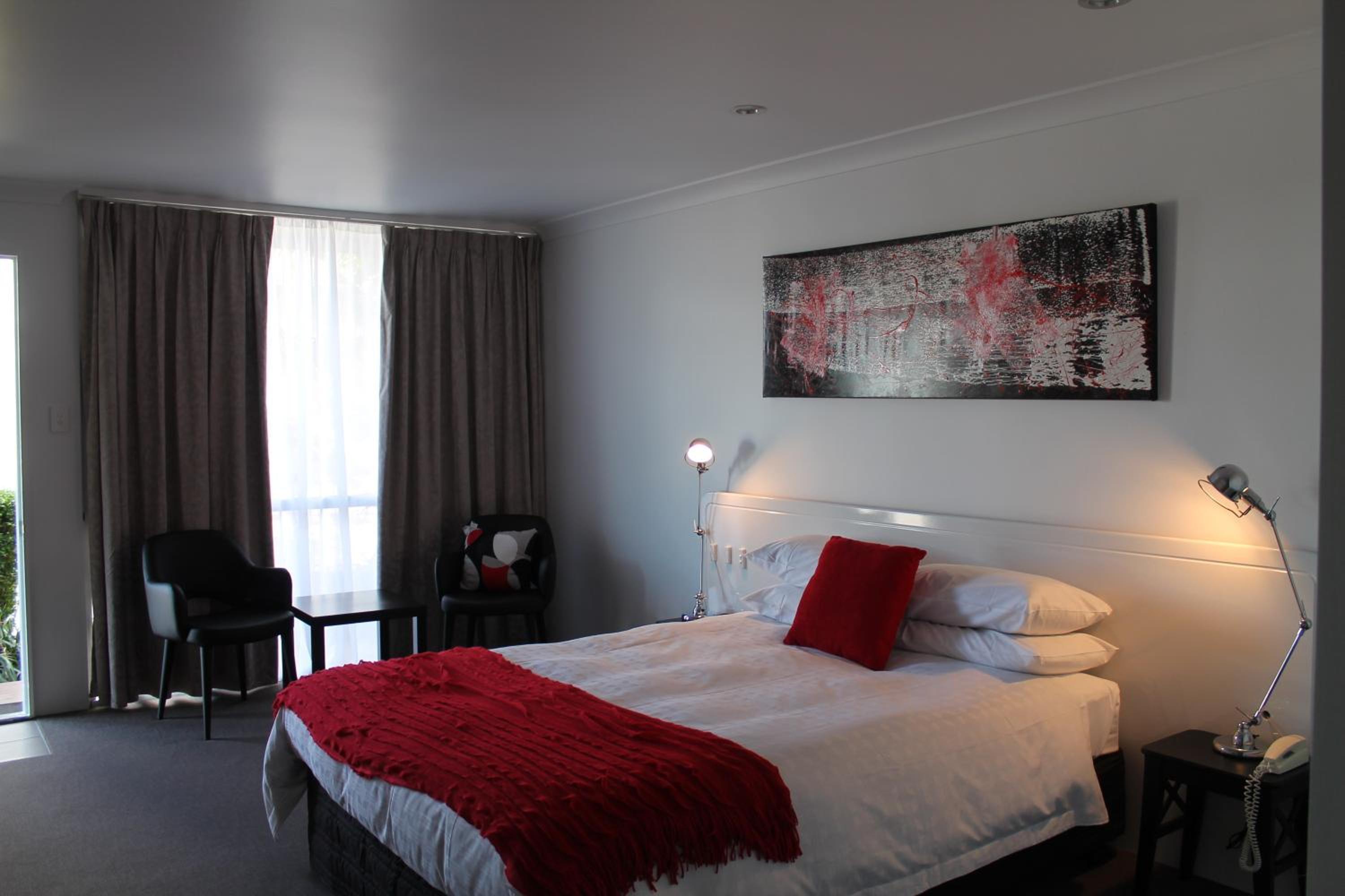 Queen Room photo 3