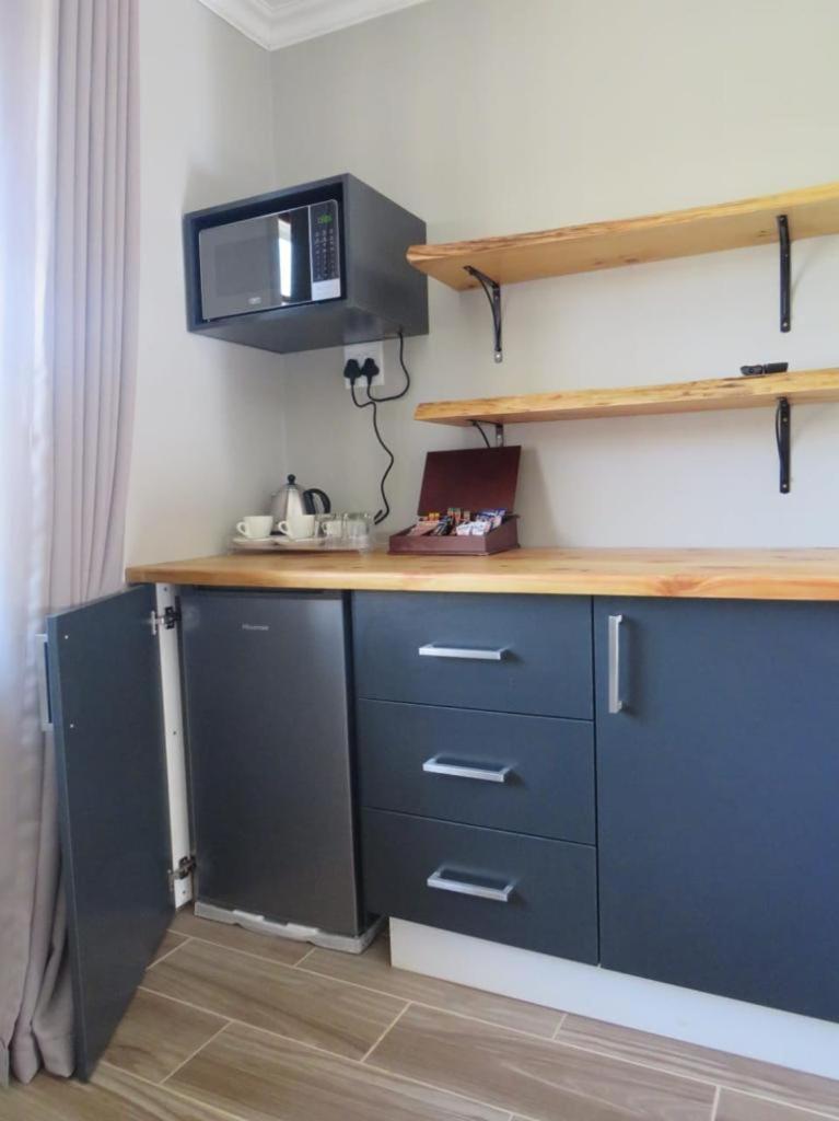 Double Room - Photo 2