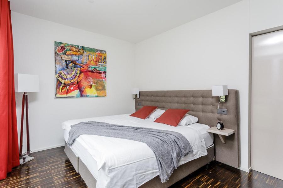 Deluxe Studio with Kitchen