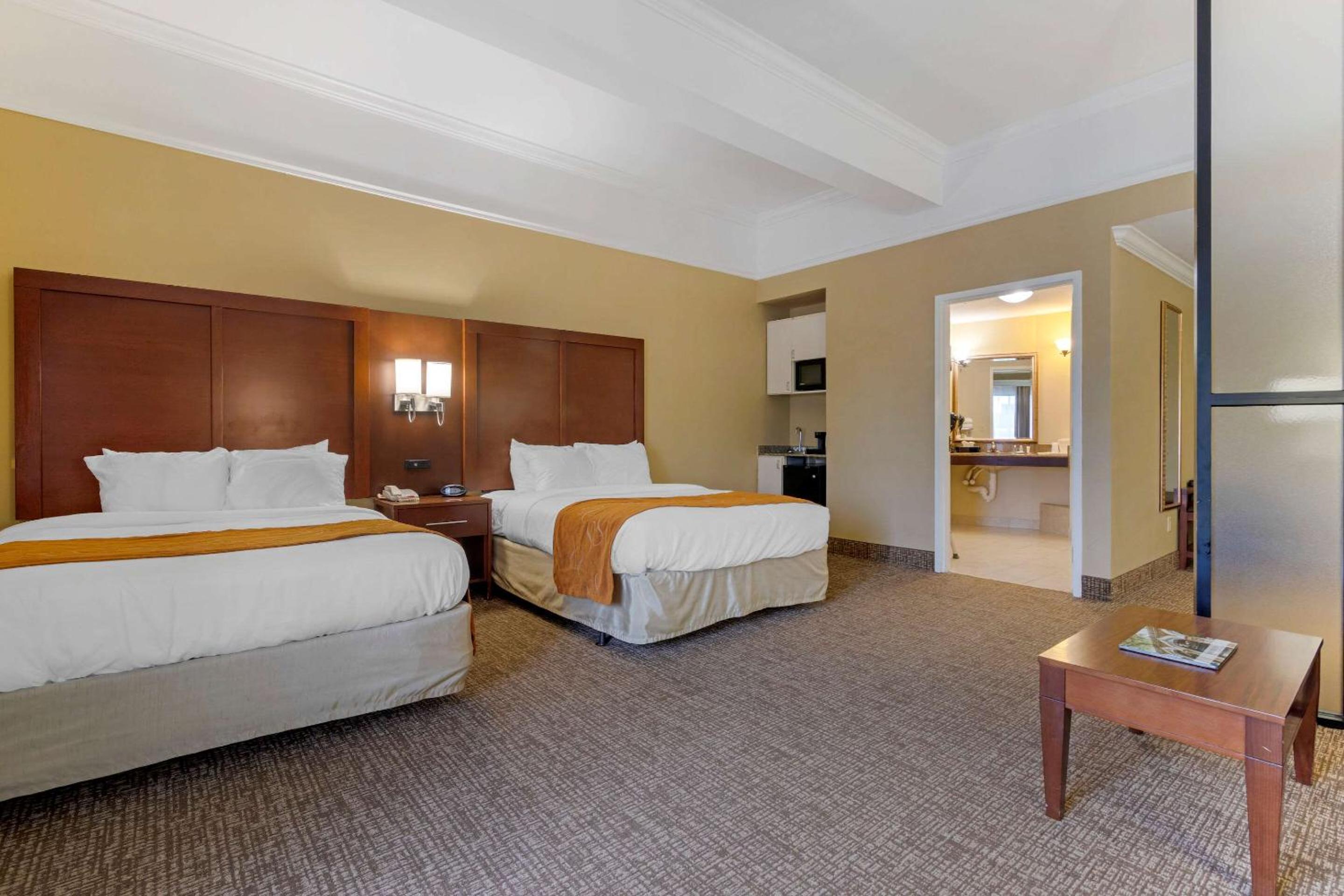 Queen Suite with Two Queen Beds and Sofa Bed - Accessible/Non-Smoking photo 1