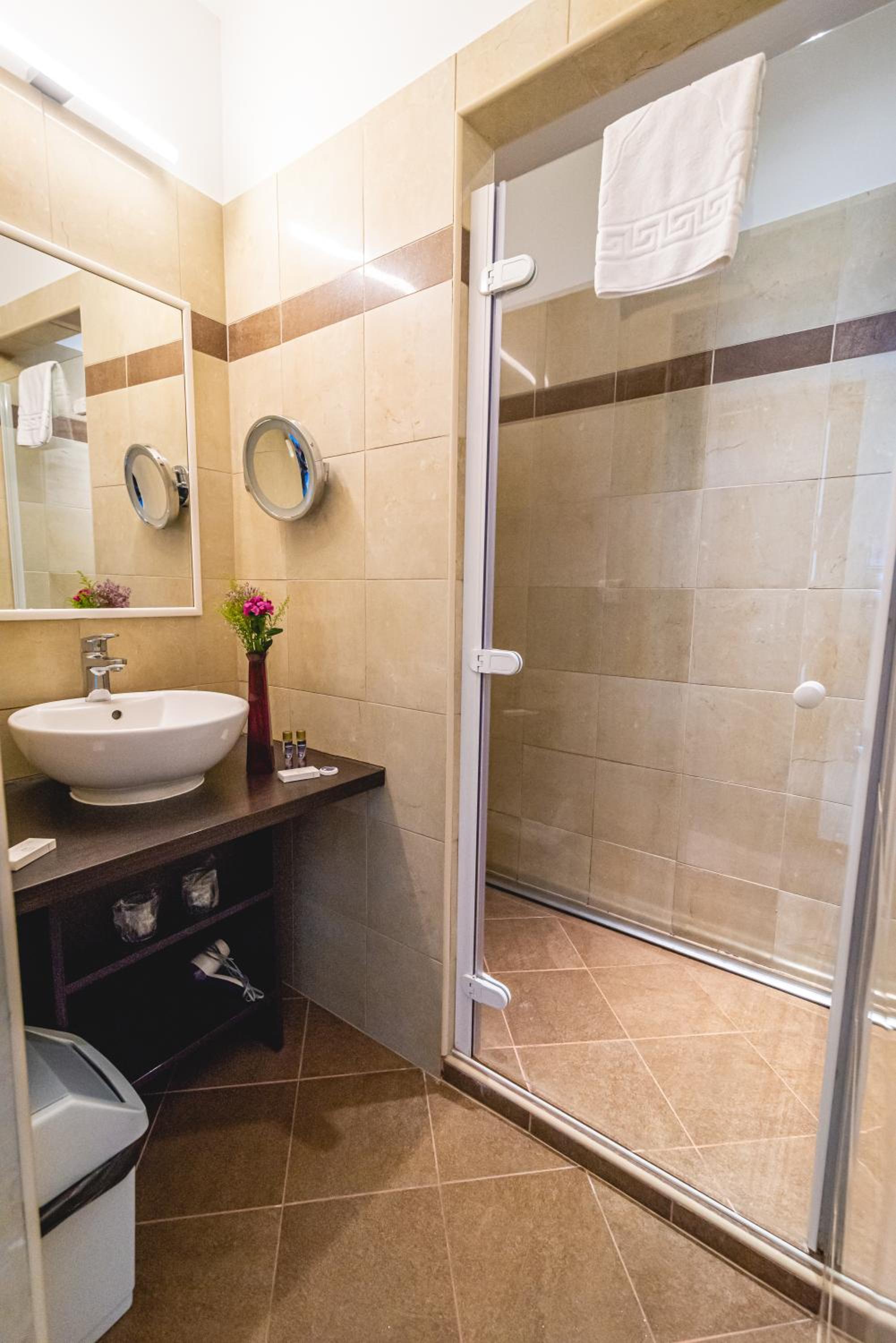 Superior Double Room - Photo 5