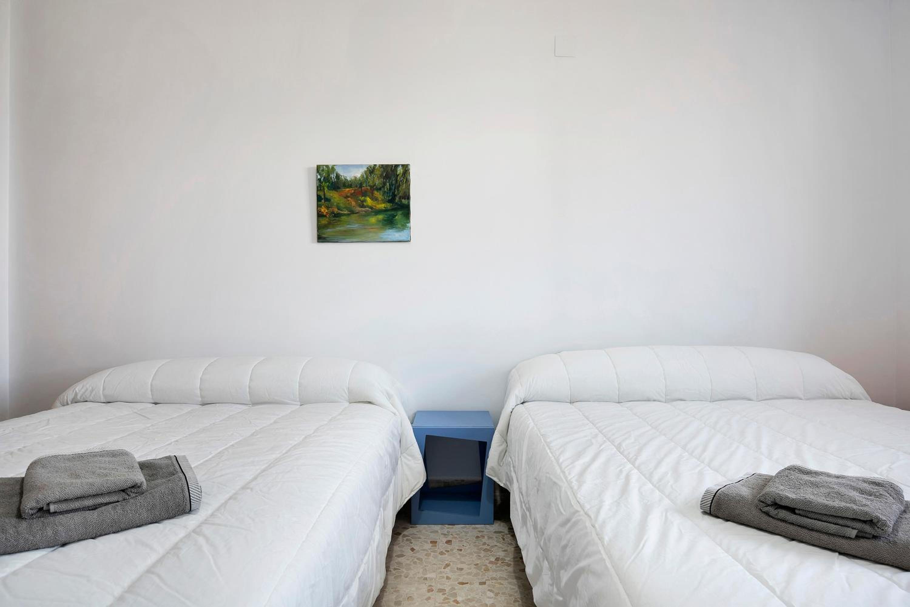 One-Bedroom House - Photo 9
