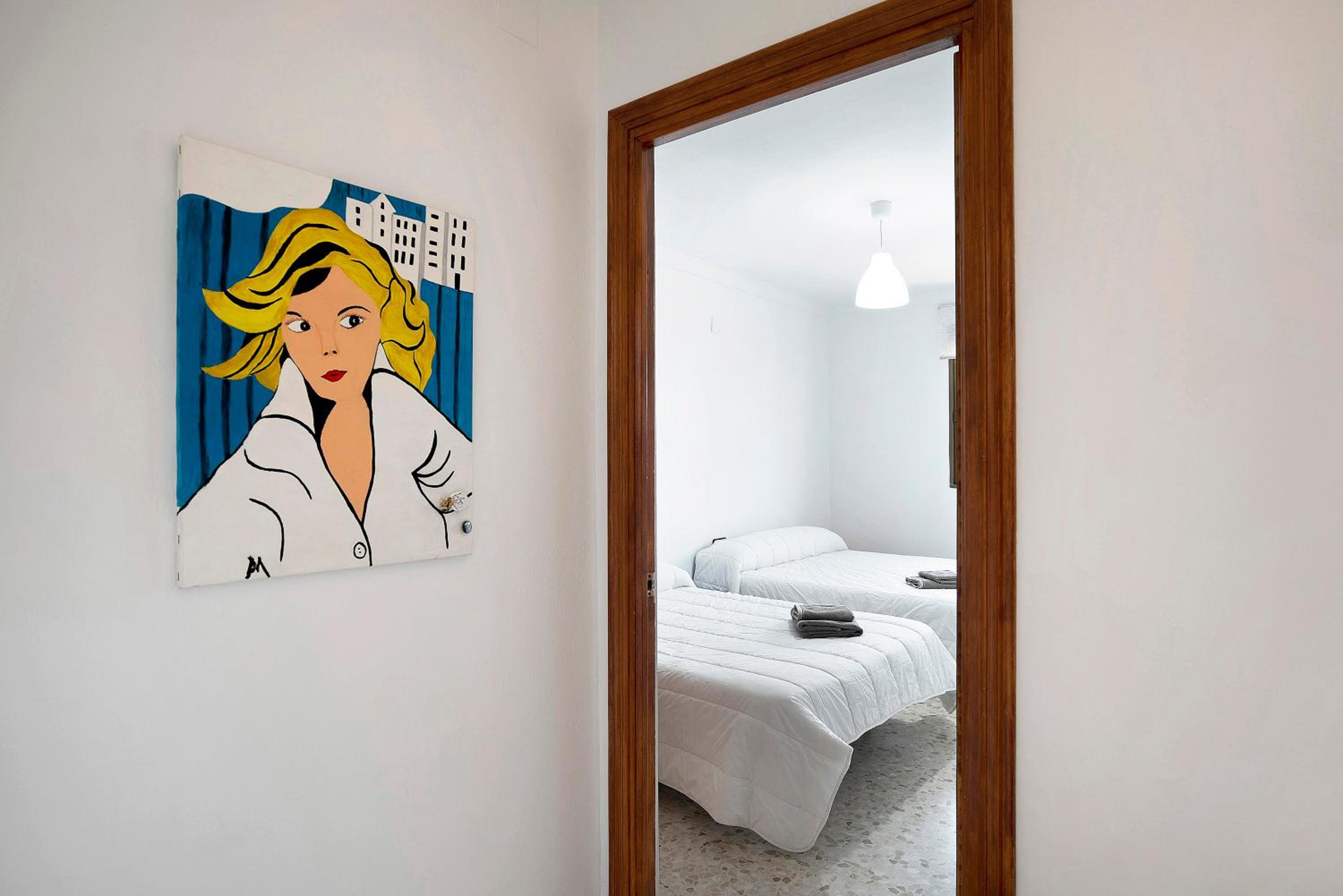 One-Bedroom House - Photo 17