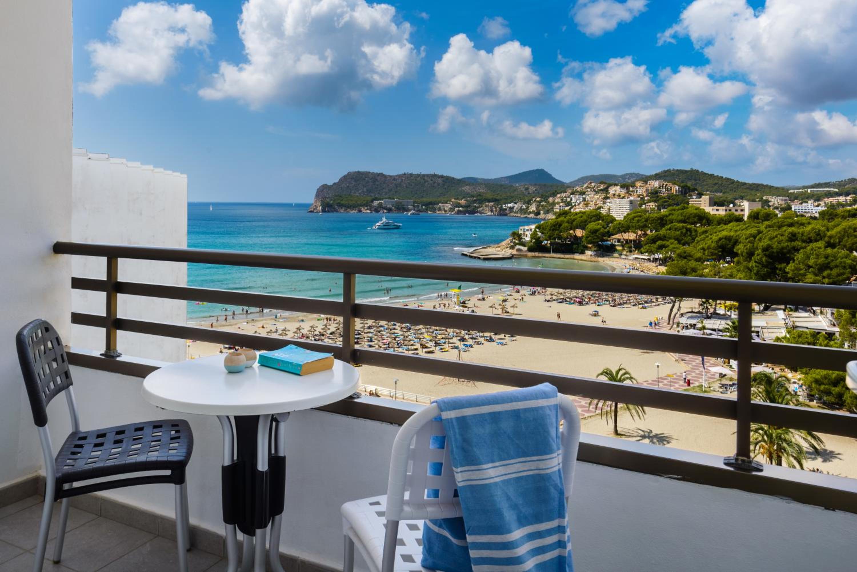 Twin Room with Sea View