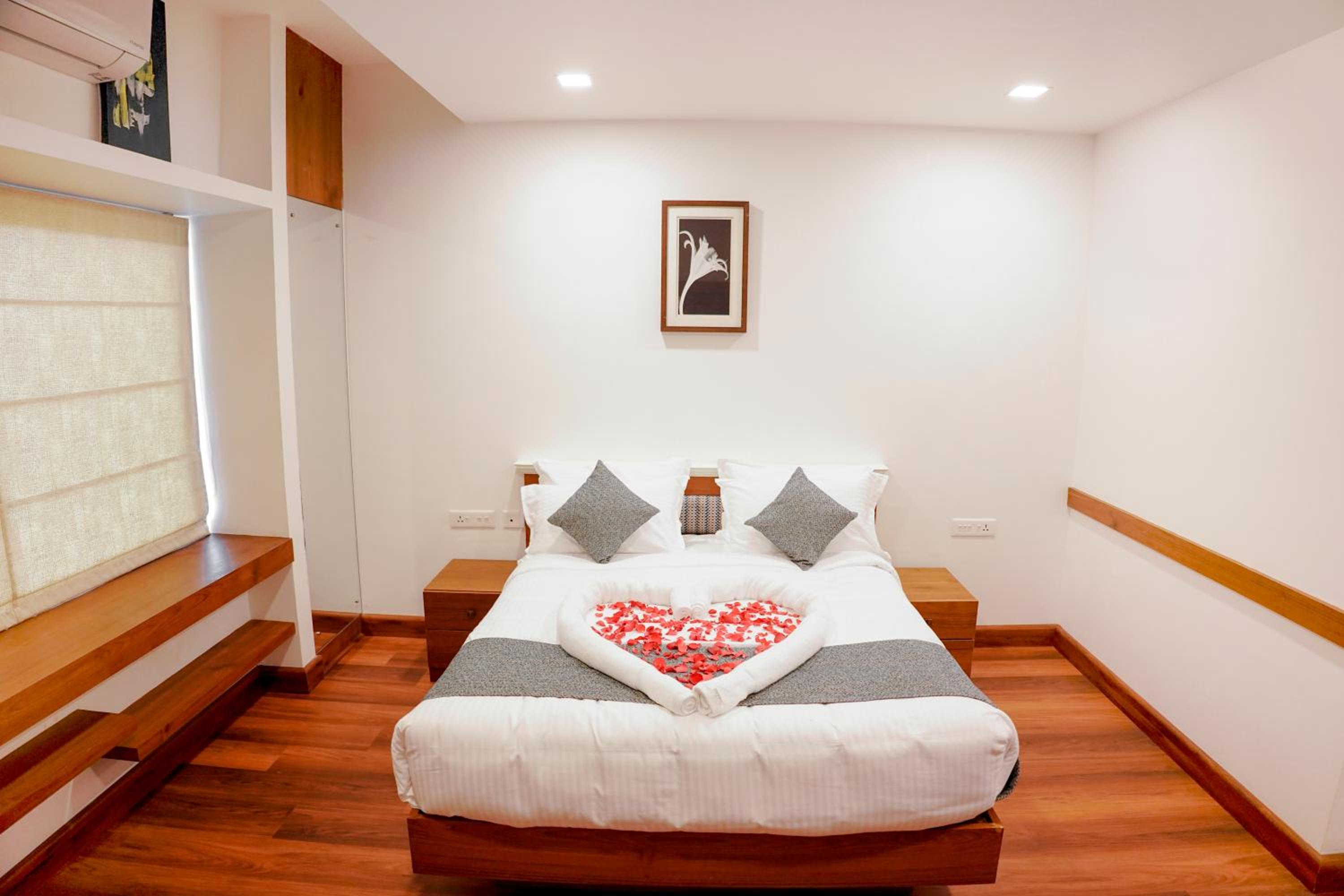 Deluxe Room - Photo 1