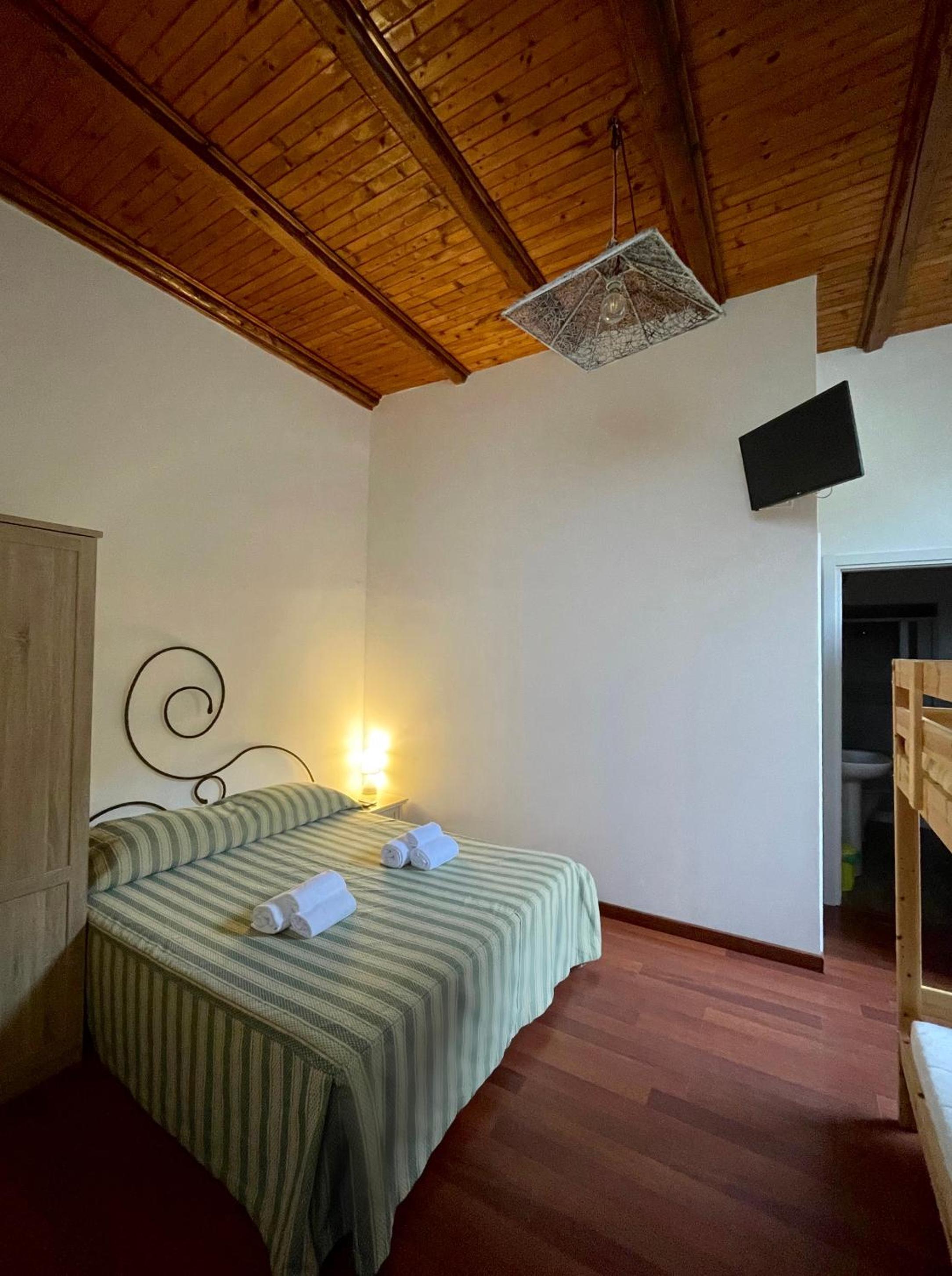 Studio Apartment photo 1