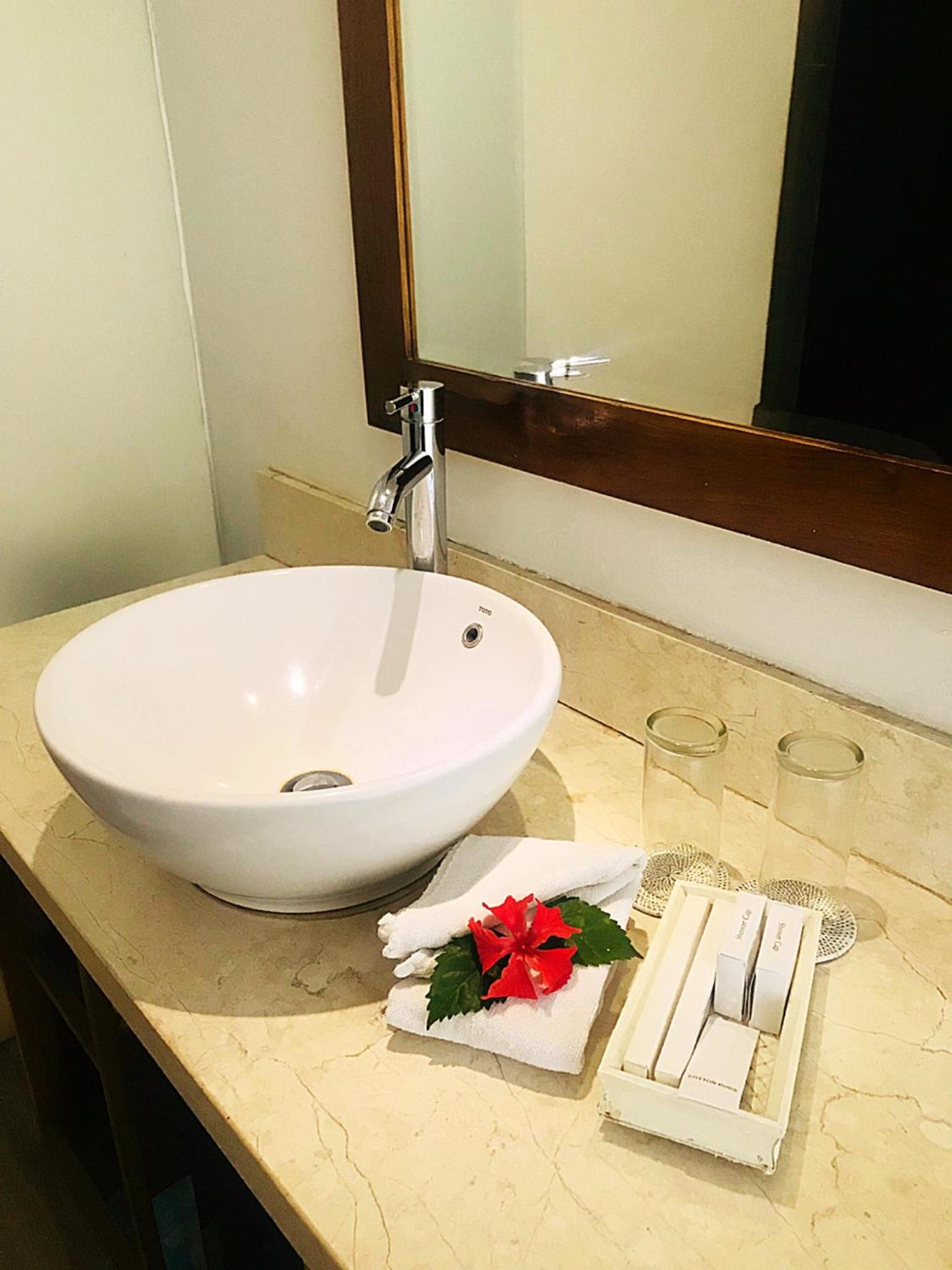 Standard Suite - Photo 19
