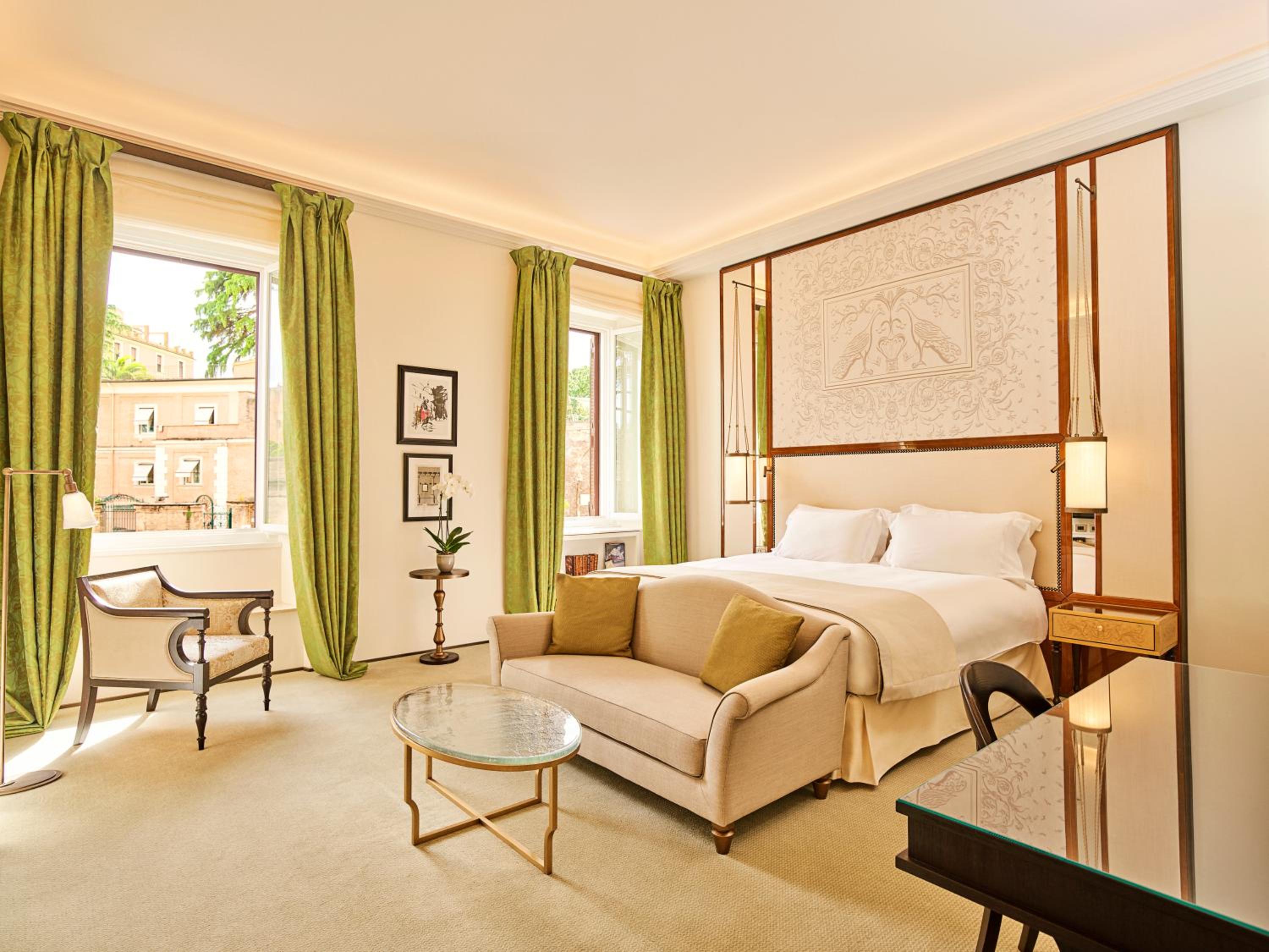 Junior Suite with City View photo 1