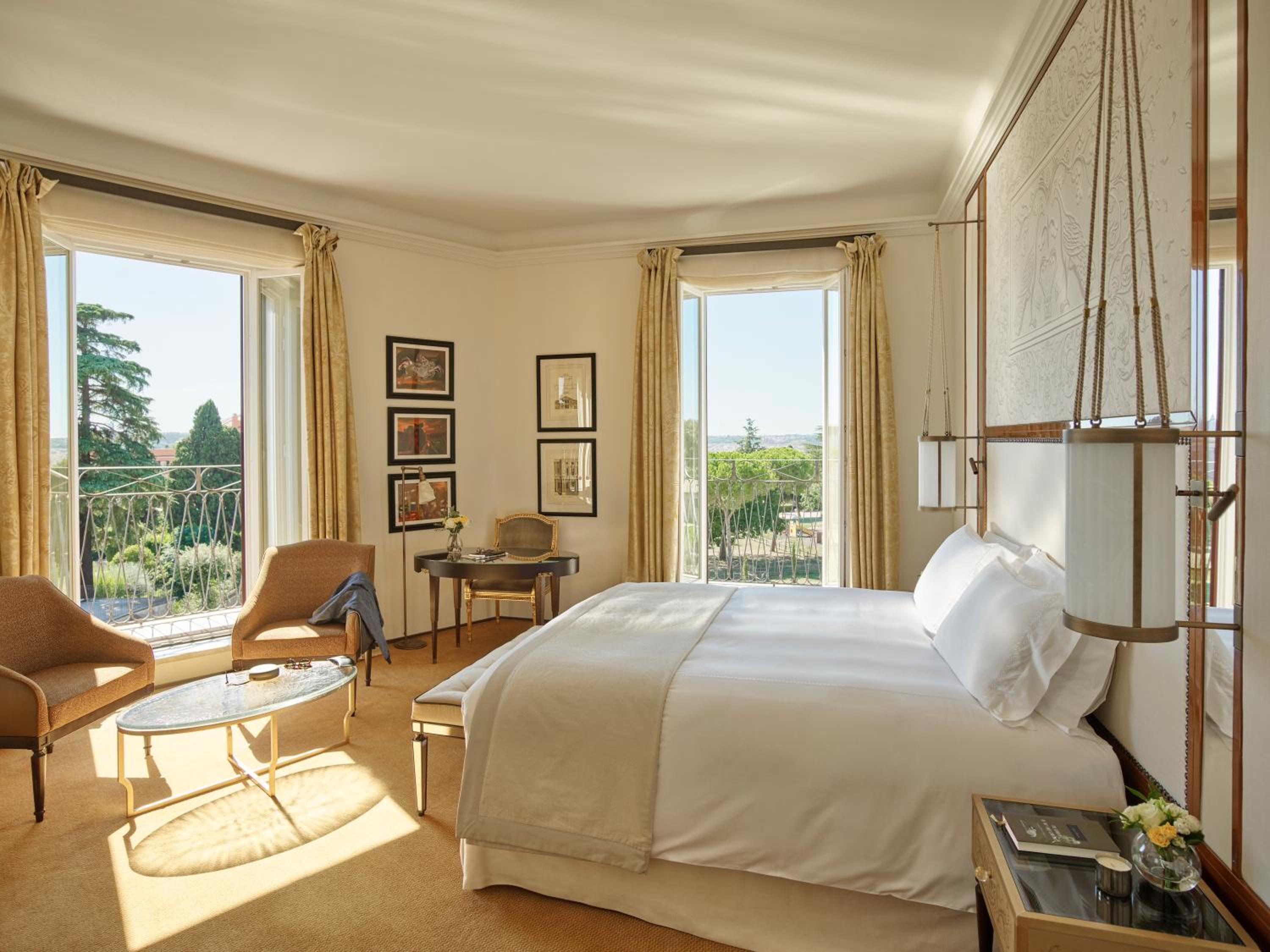 Junior Suite with City View photo 2