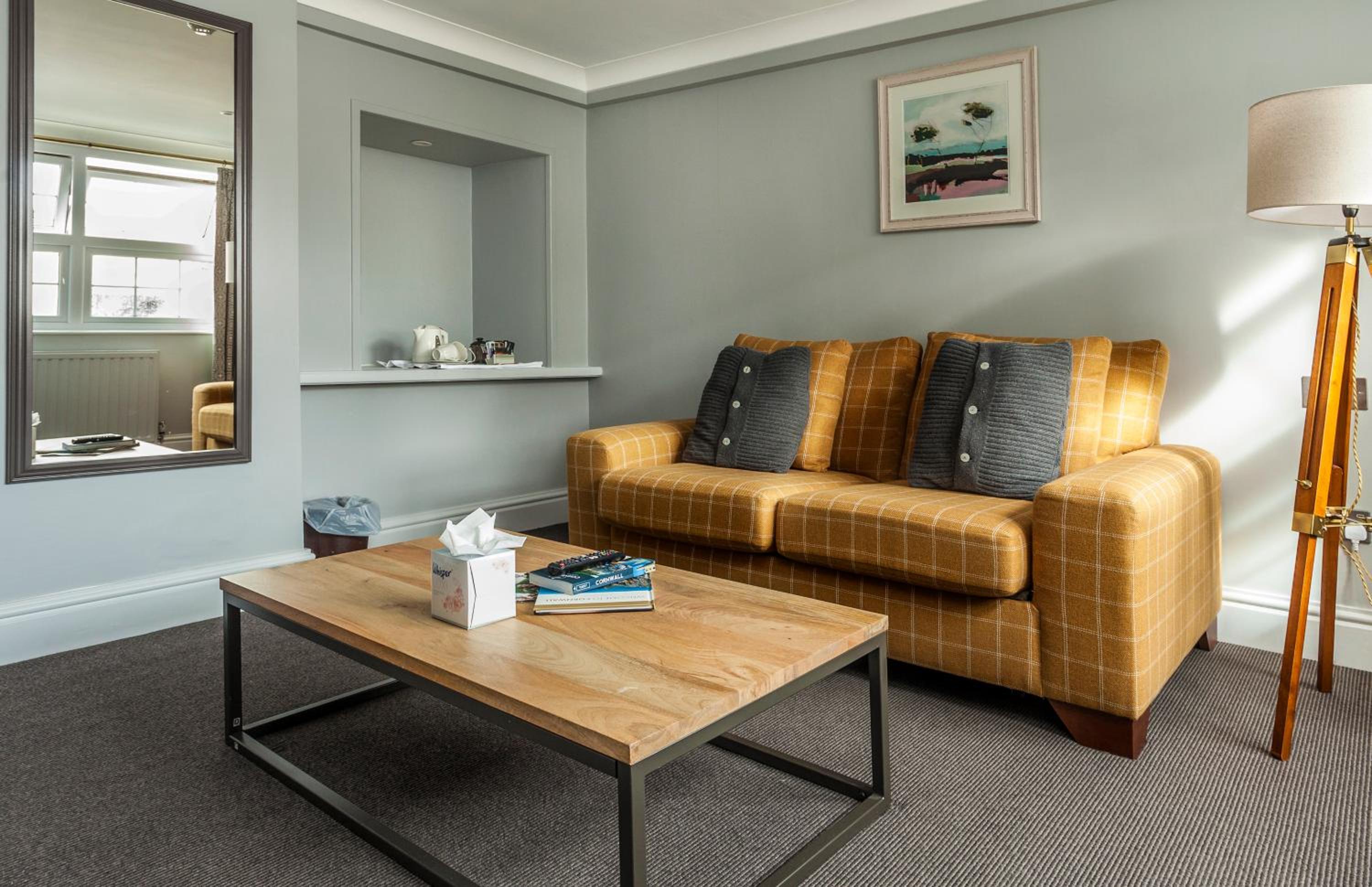 Deluxe Family Room