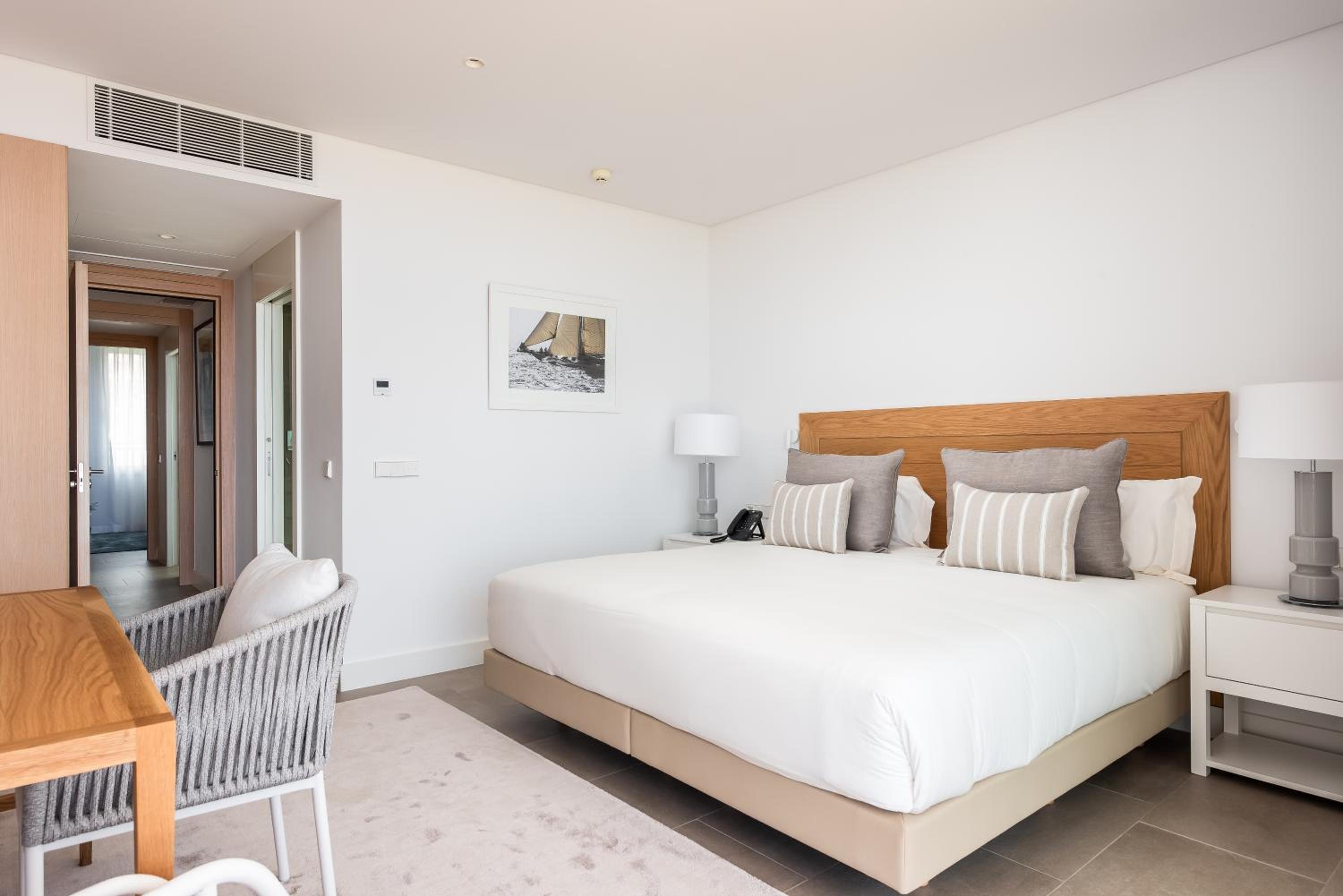 Three-Bedroom Suite with Sea View