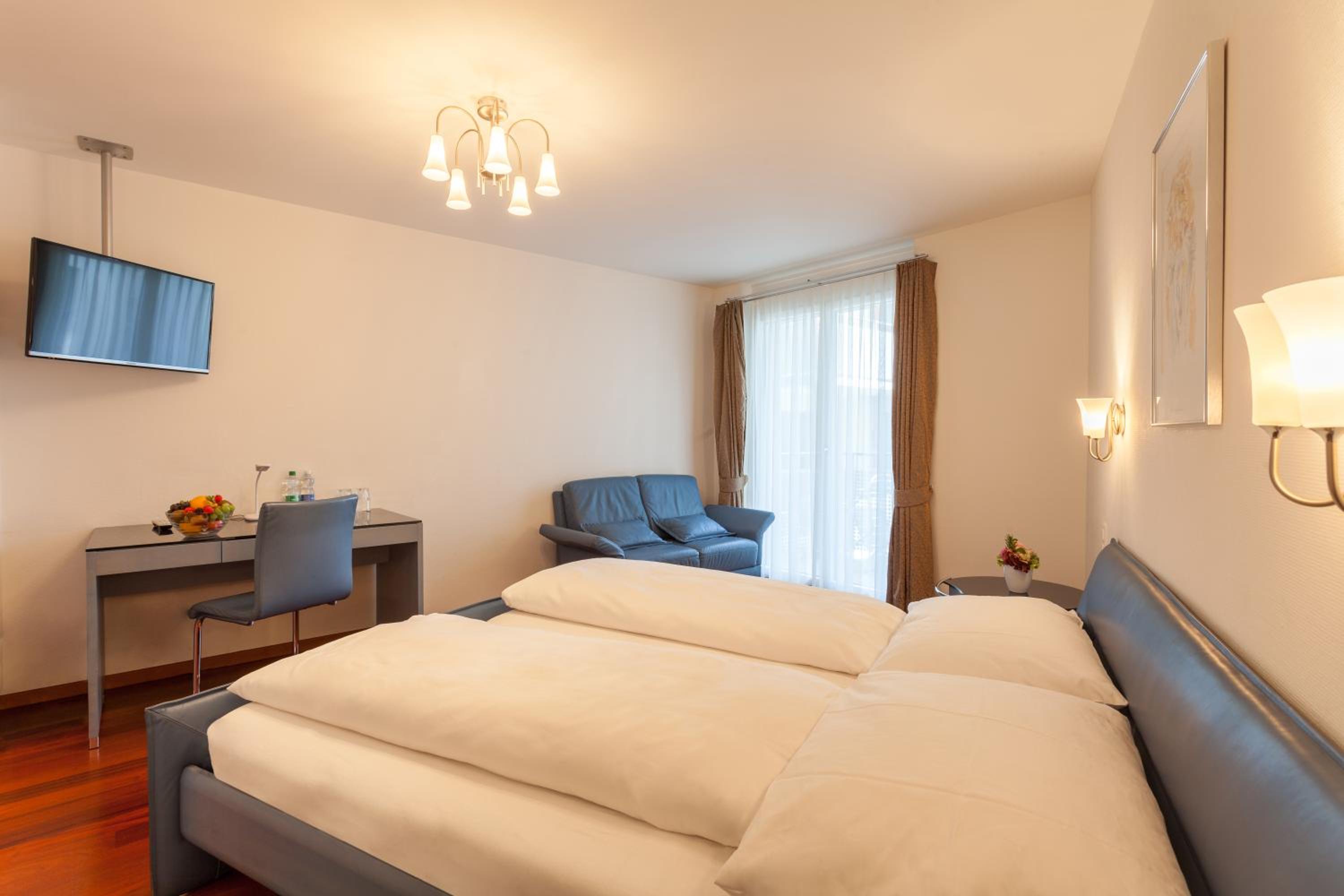 Standard Double Room - Photo 1