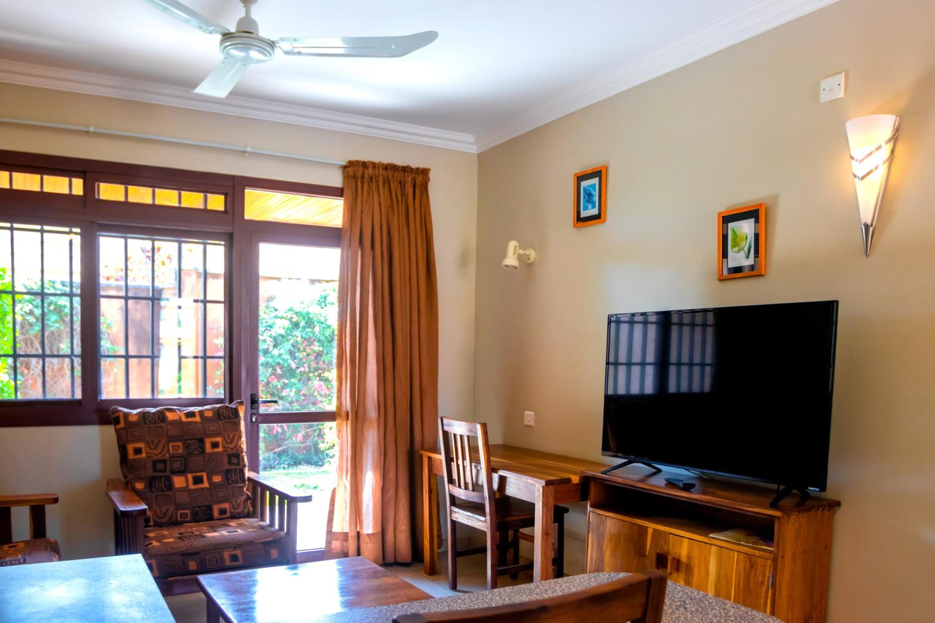 Apartment with Terrace photo 3