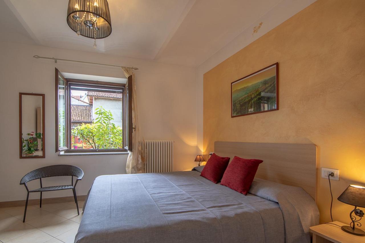 Double Room - Photo 12