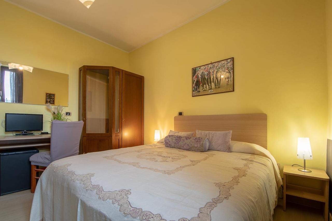 Double Room - Photo 3