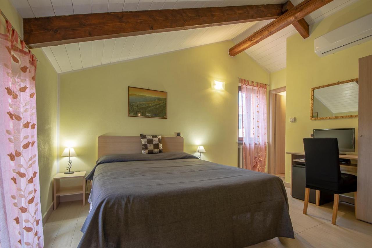 Double Room - Photo 19