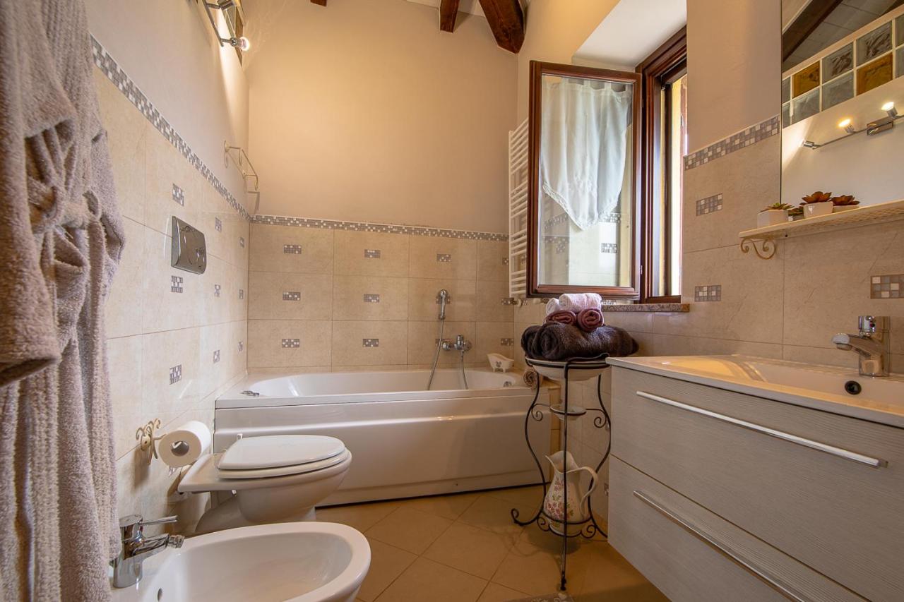 Suite - Photo 8
