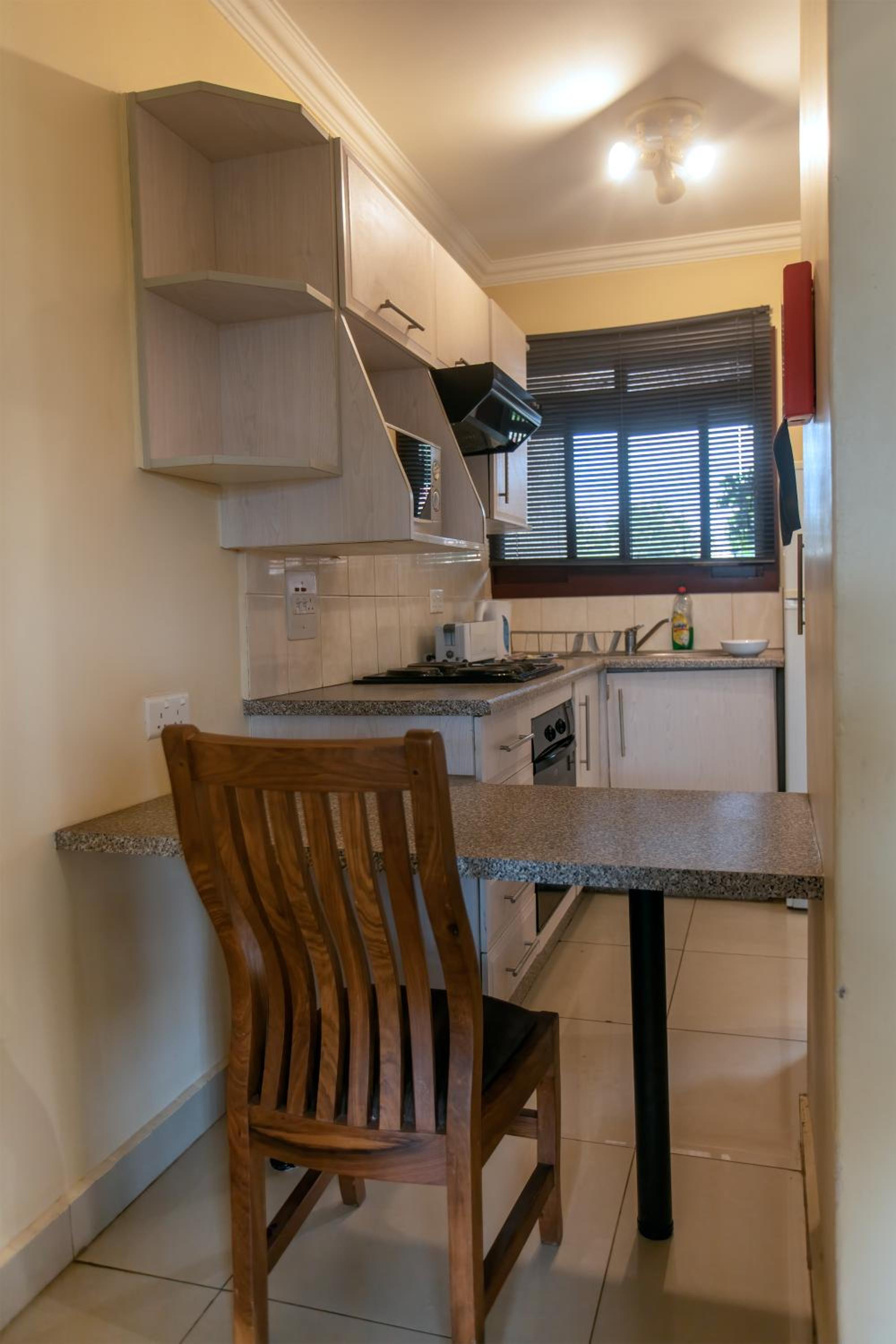 One-Bedroom Apartment photo 2