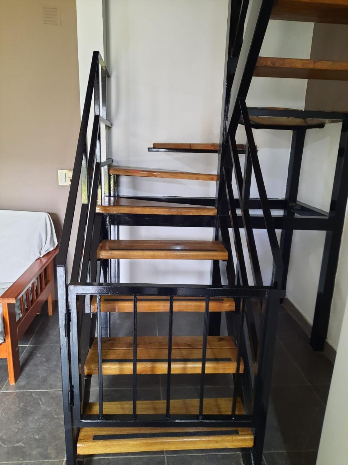 Apartment - Split Level photo 2