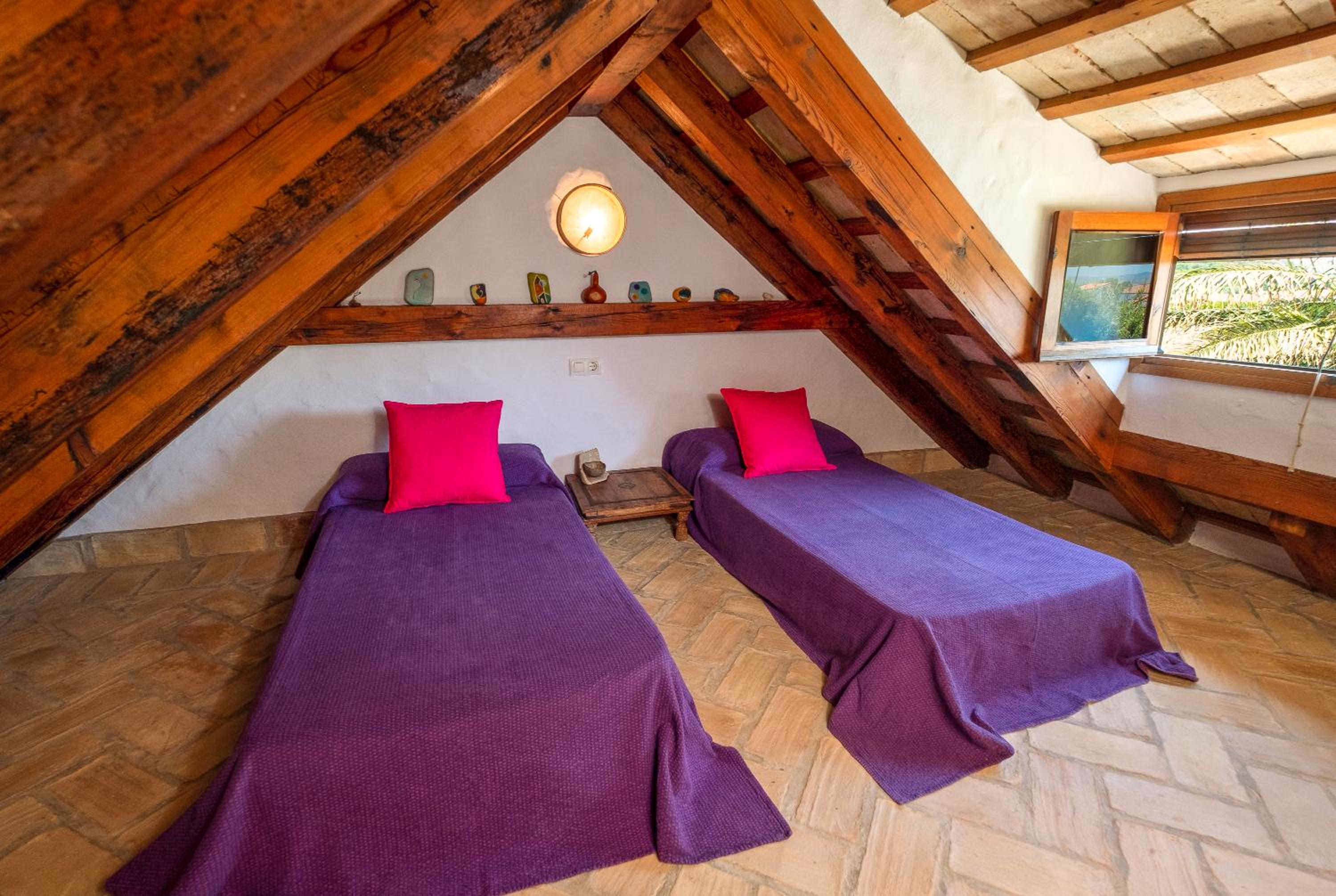 Two-Bedroom House - Photo 32
