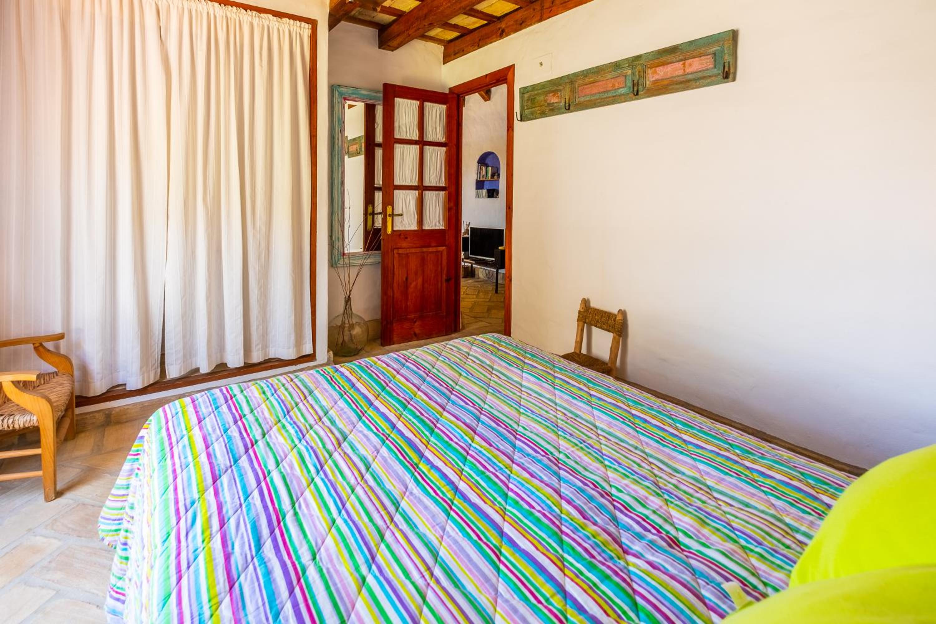 Two-Bedroom House - Photo 25