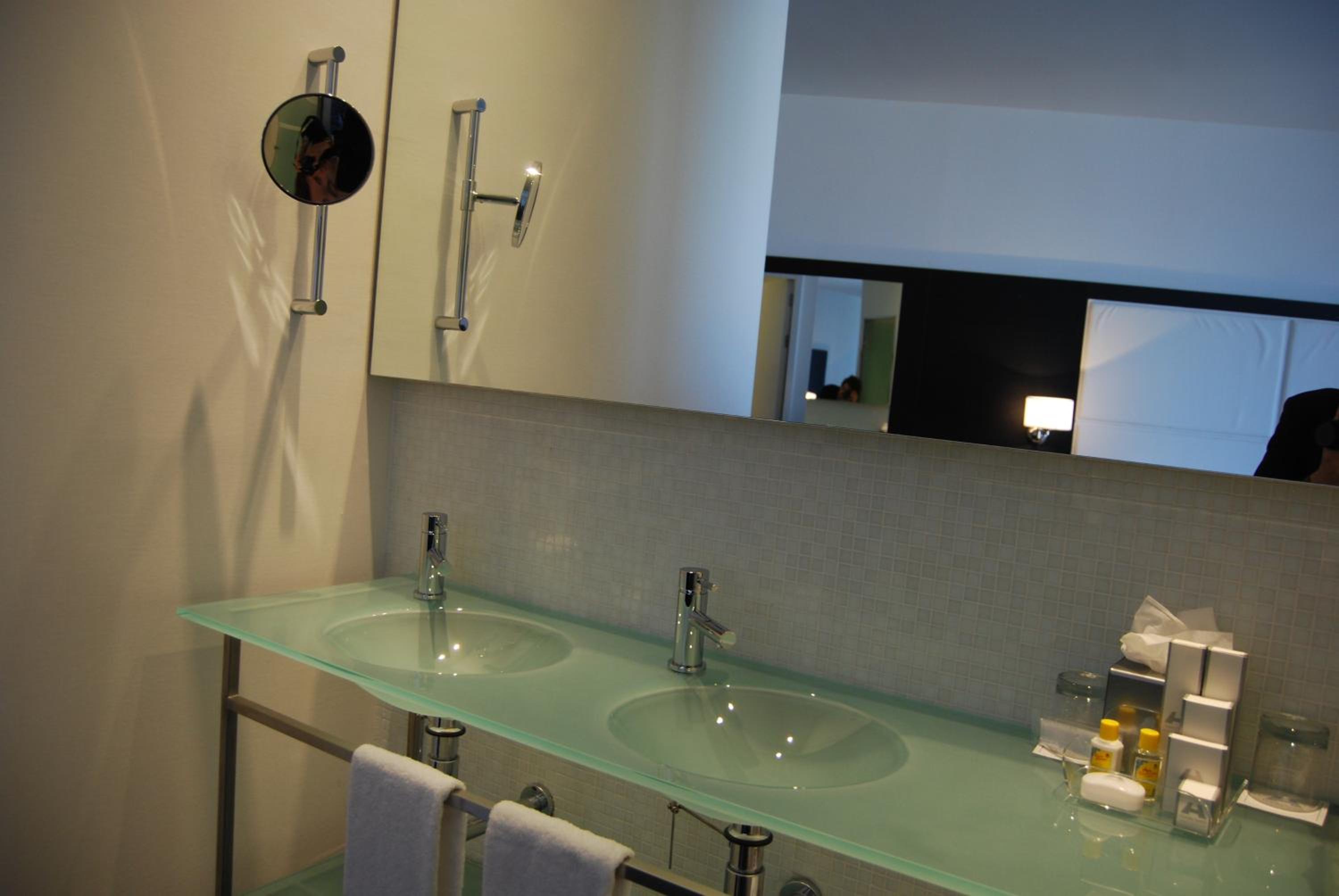 Quadruple Room (4 Adults) - Photo 2