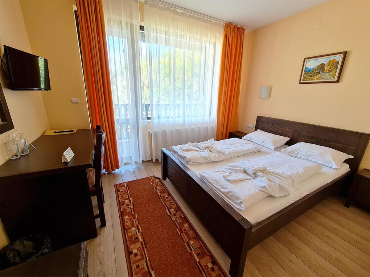 Economy Double Room with Terrace photo 1